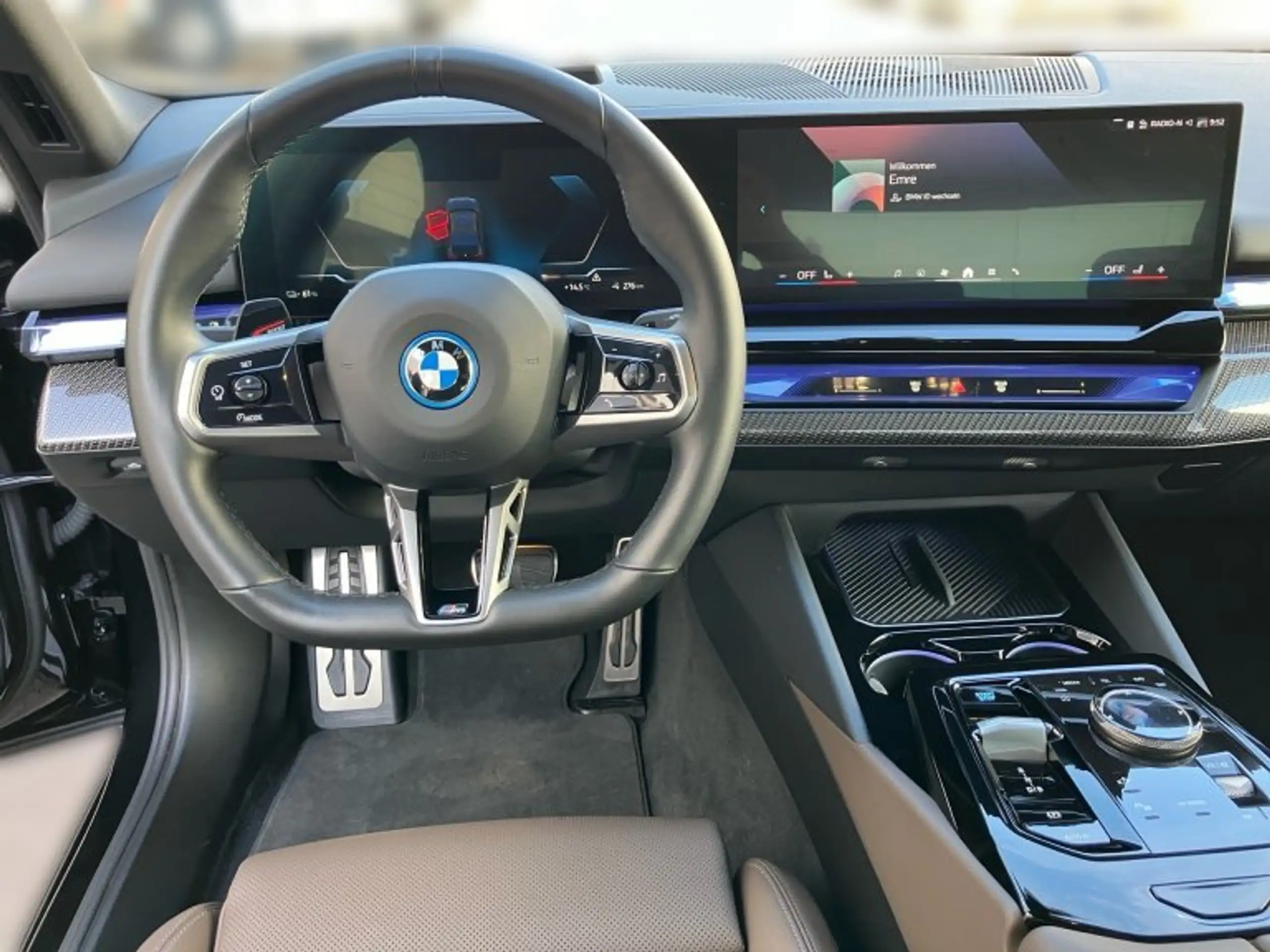 BMW - i5