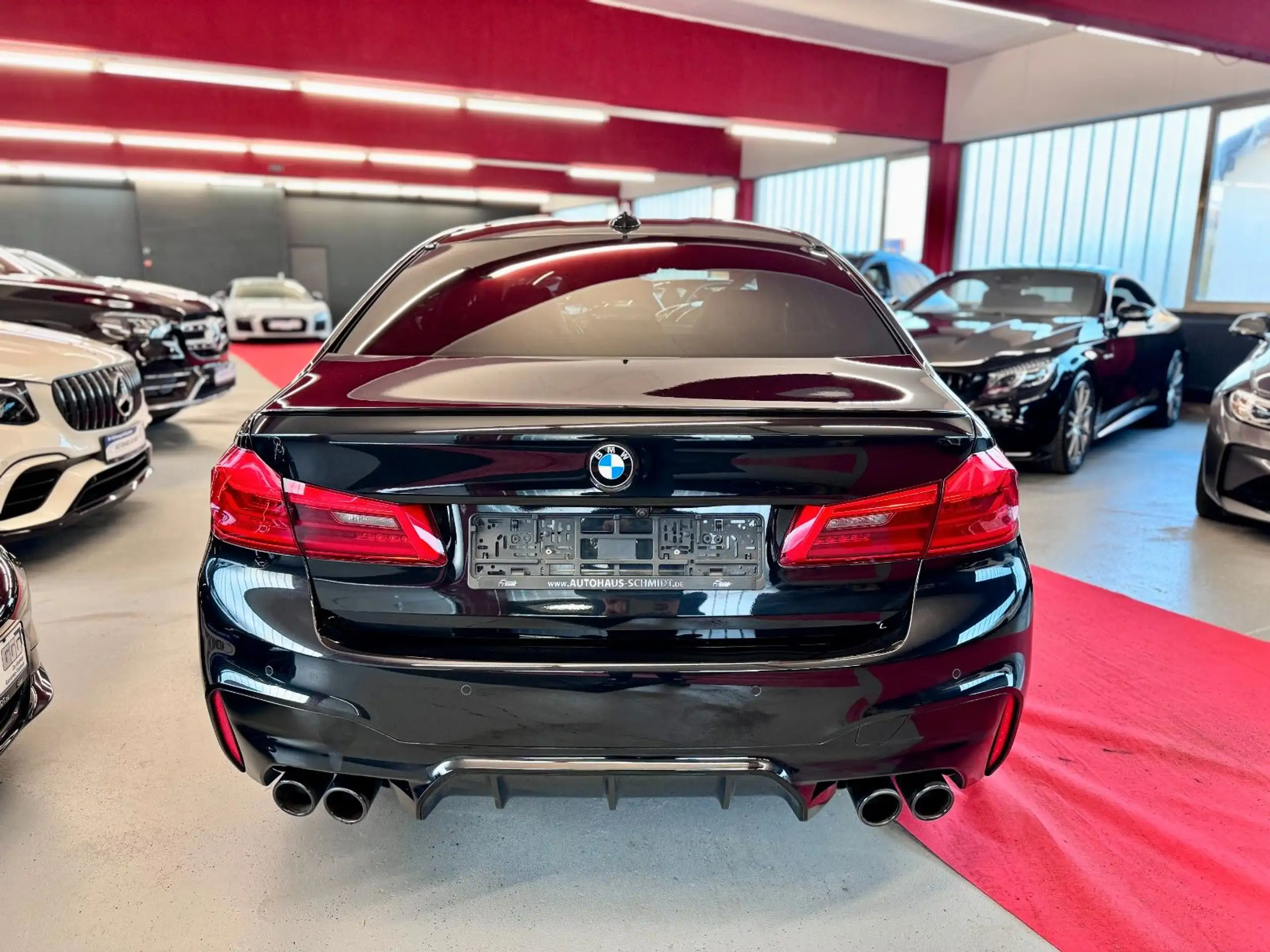 BMW - M5