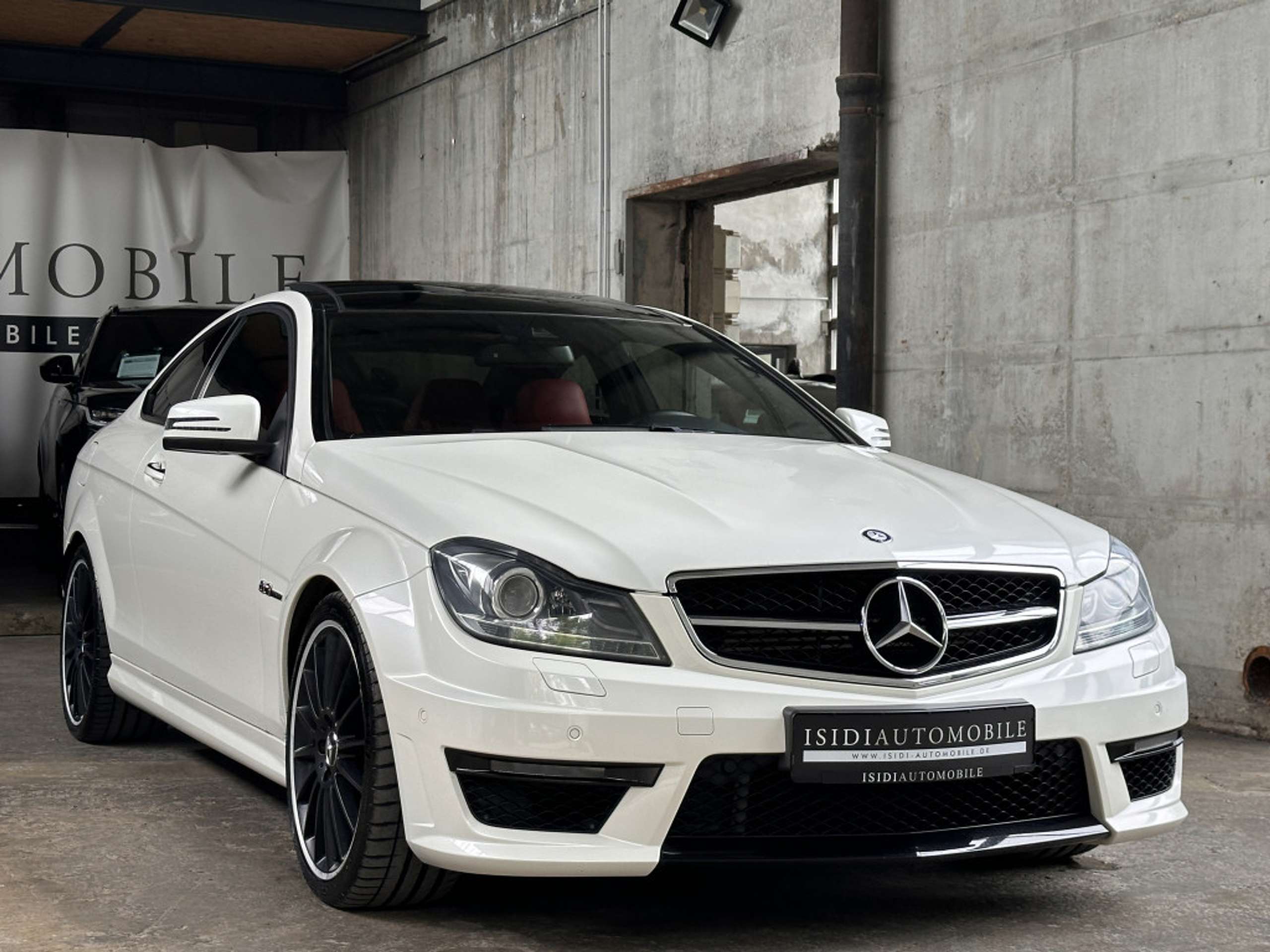 Mercedes-Benz - C 63 AMG