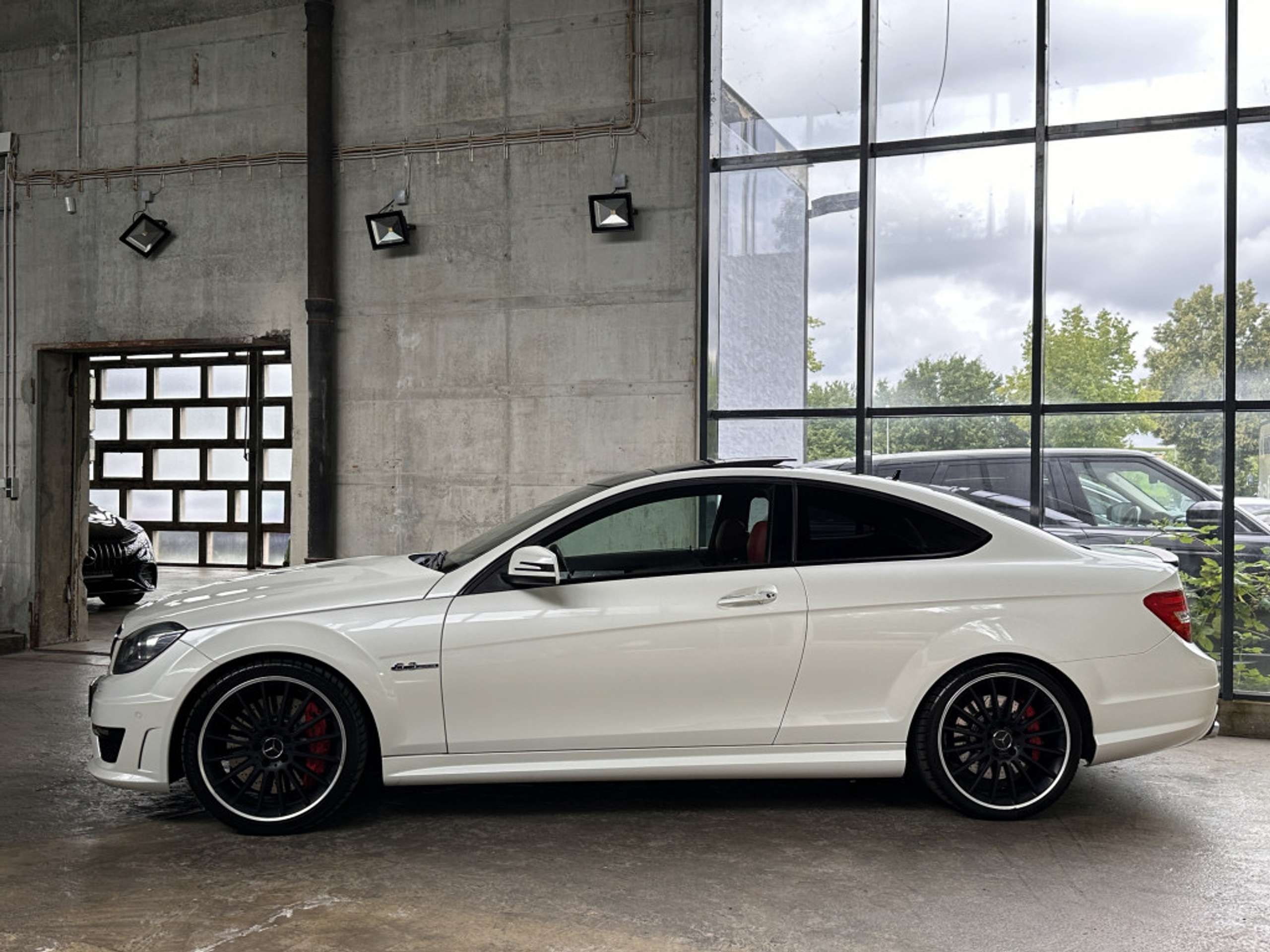 Mercedes-Benz - C 63 AMG