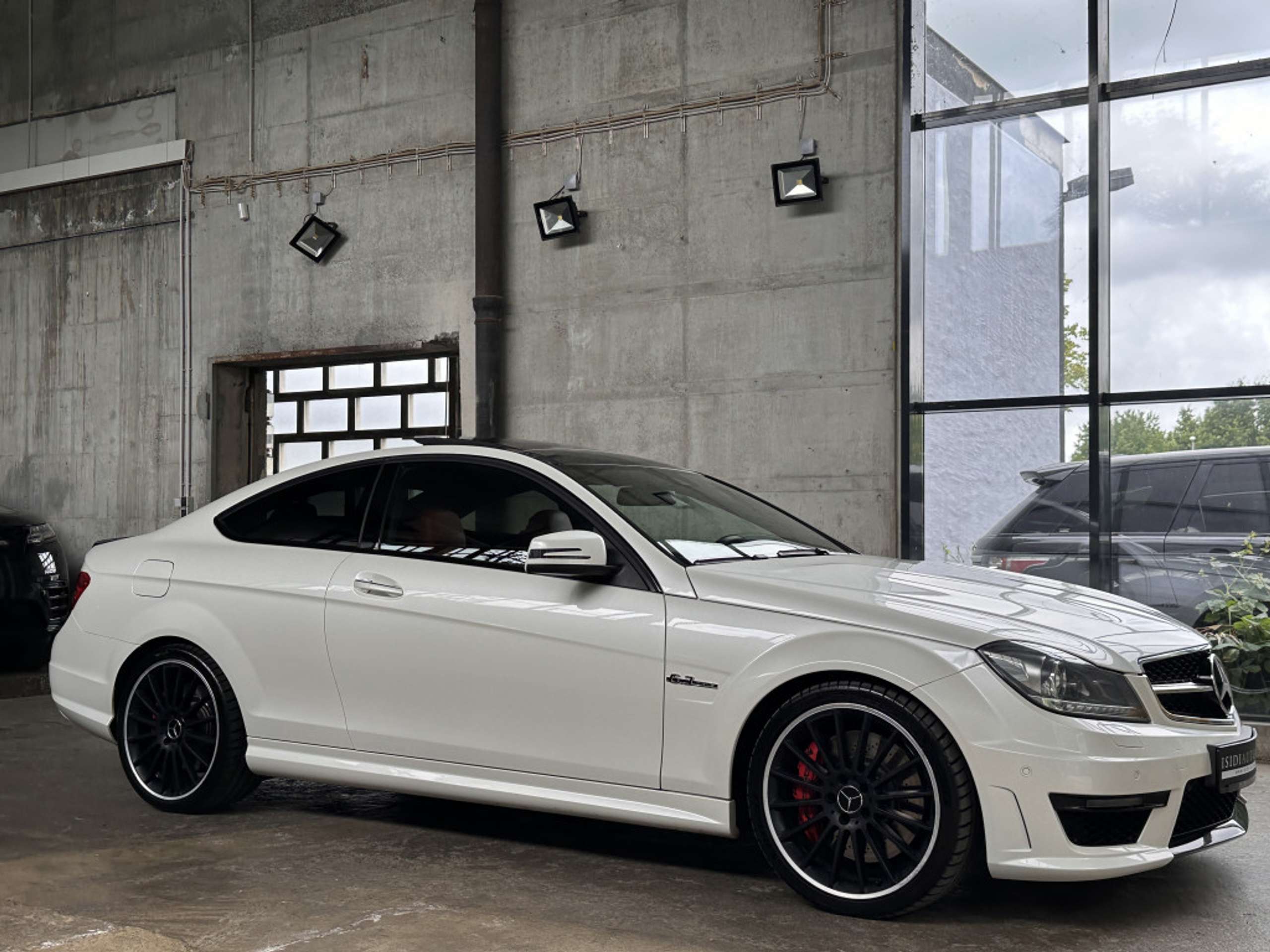 Mercedes-Benz - C 63 AMG