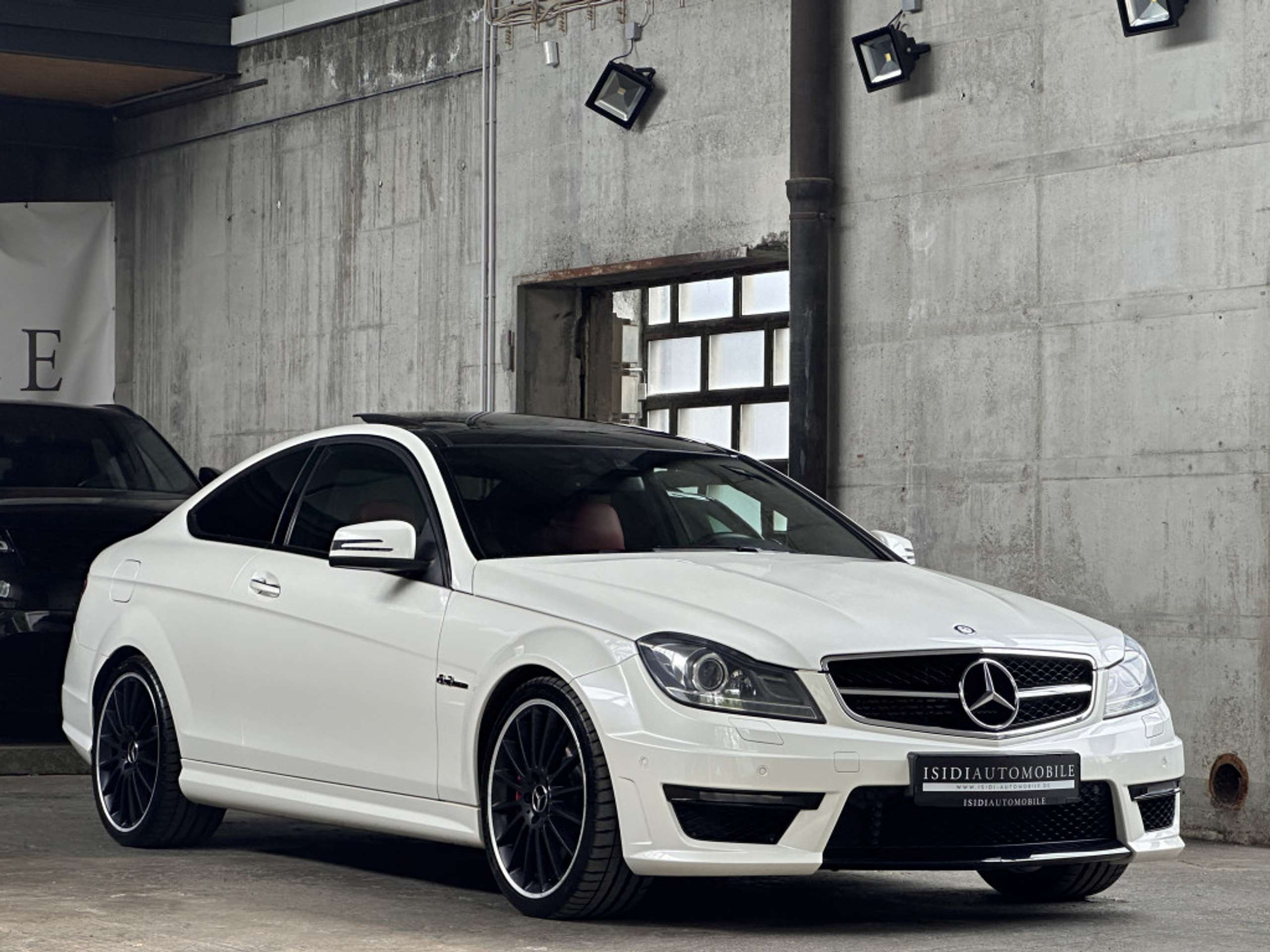 Mercedes-Benz - C 63 AMG