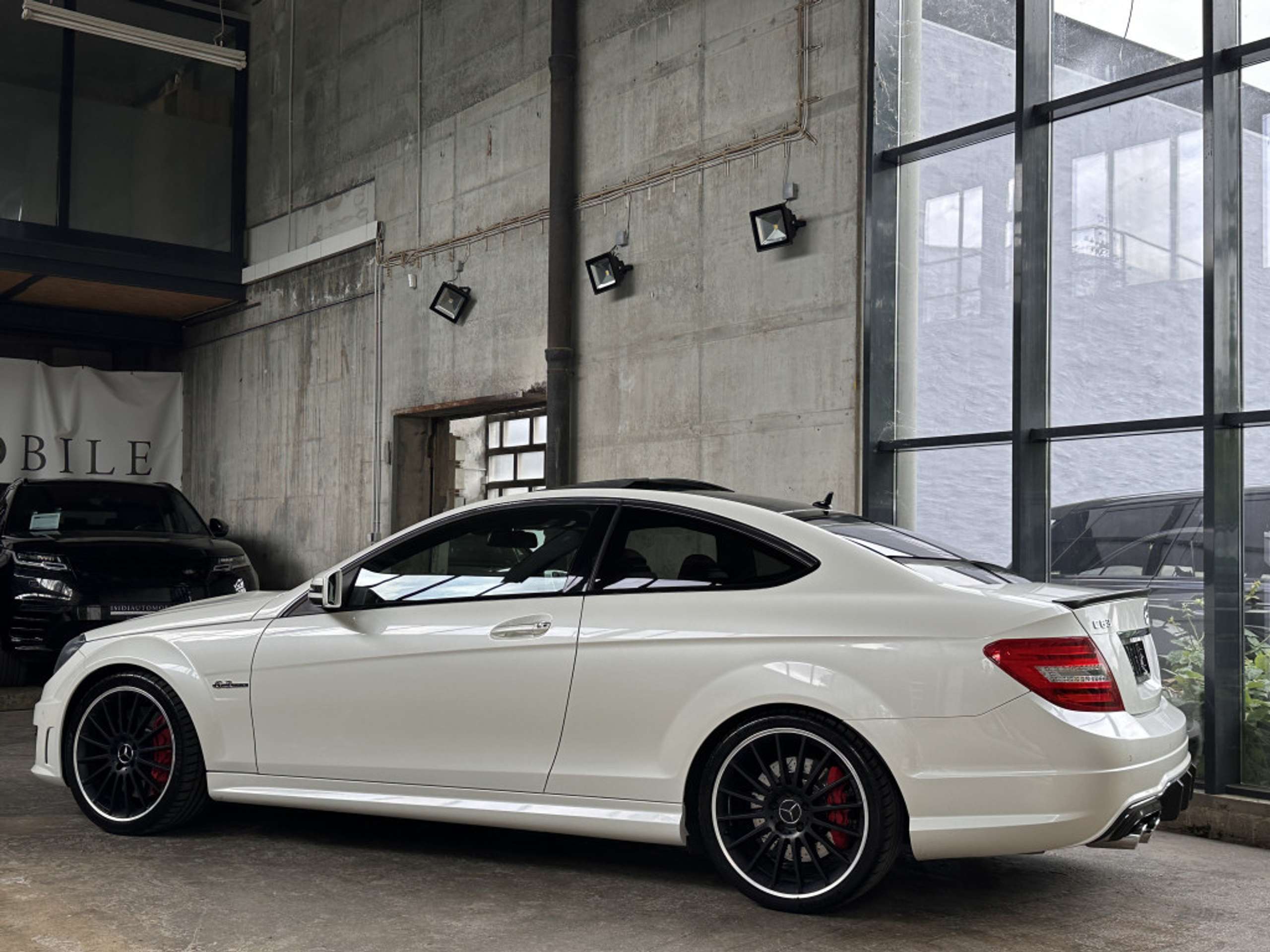 Mercedes-Benz - C 63 AMG