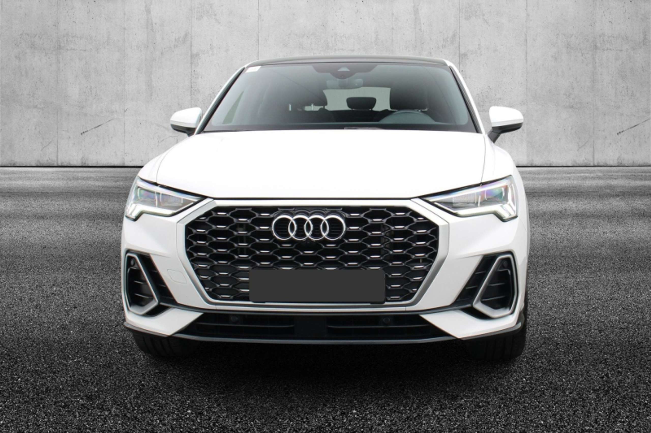 Audi - Q3