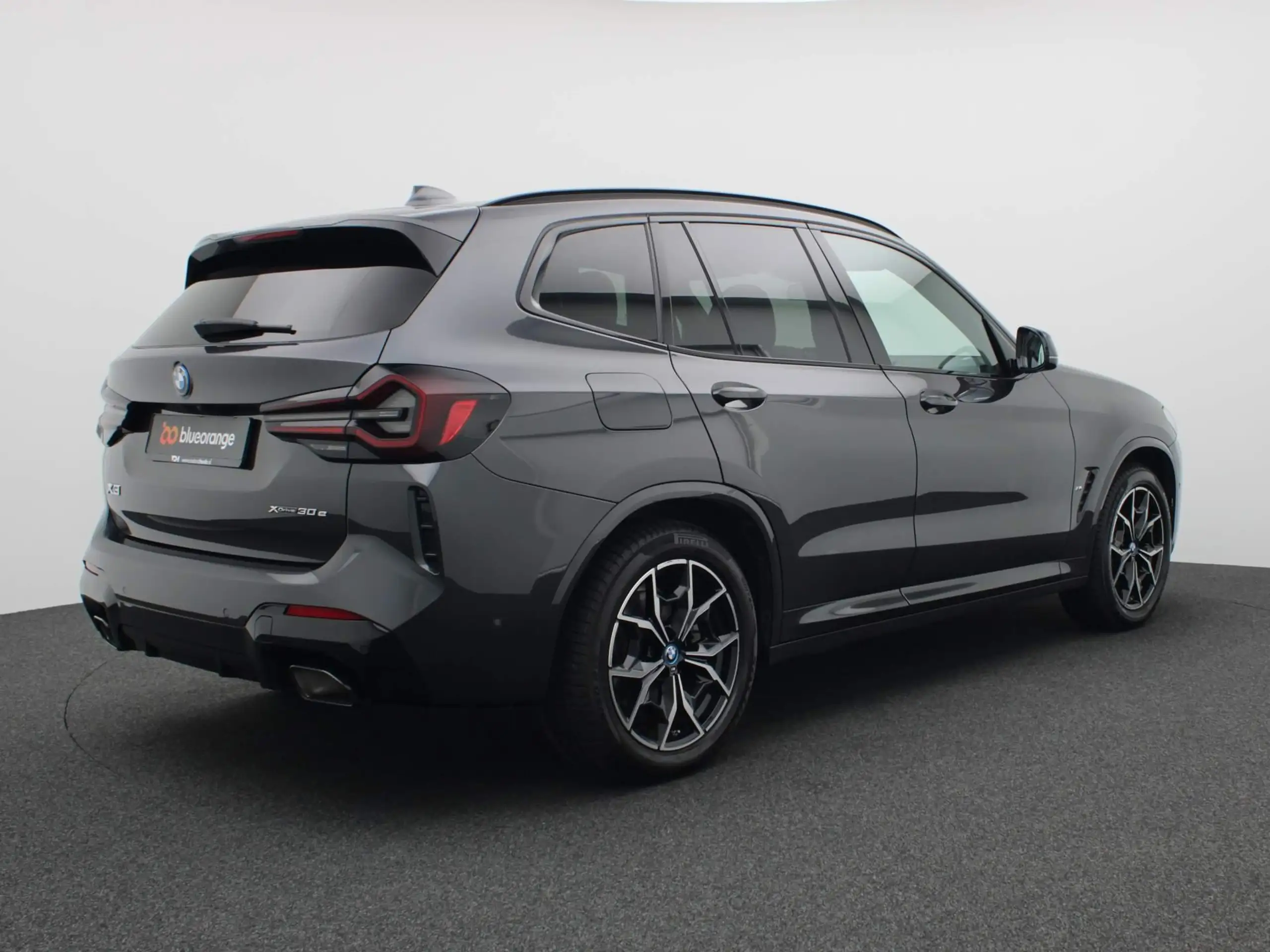 BMW - X3