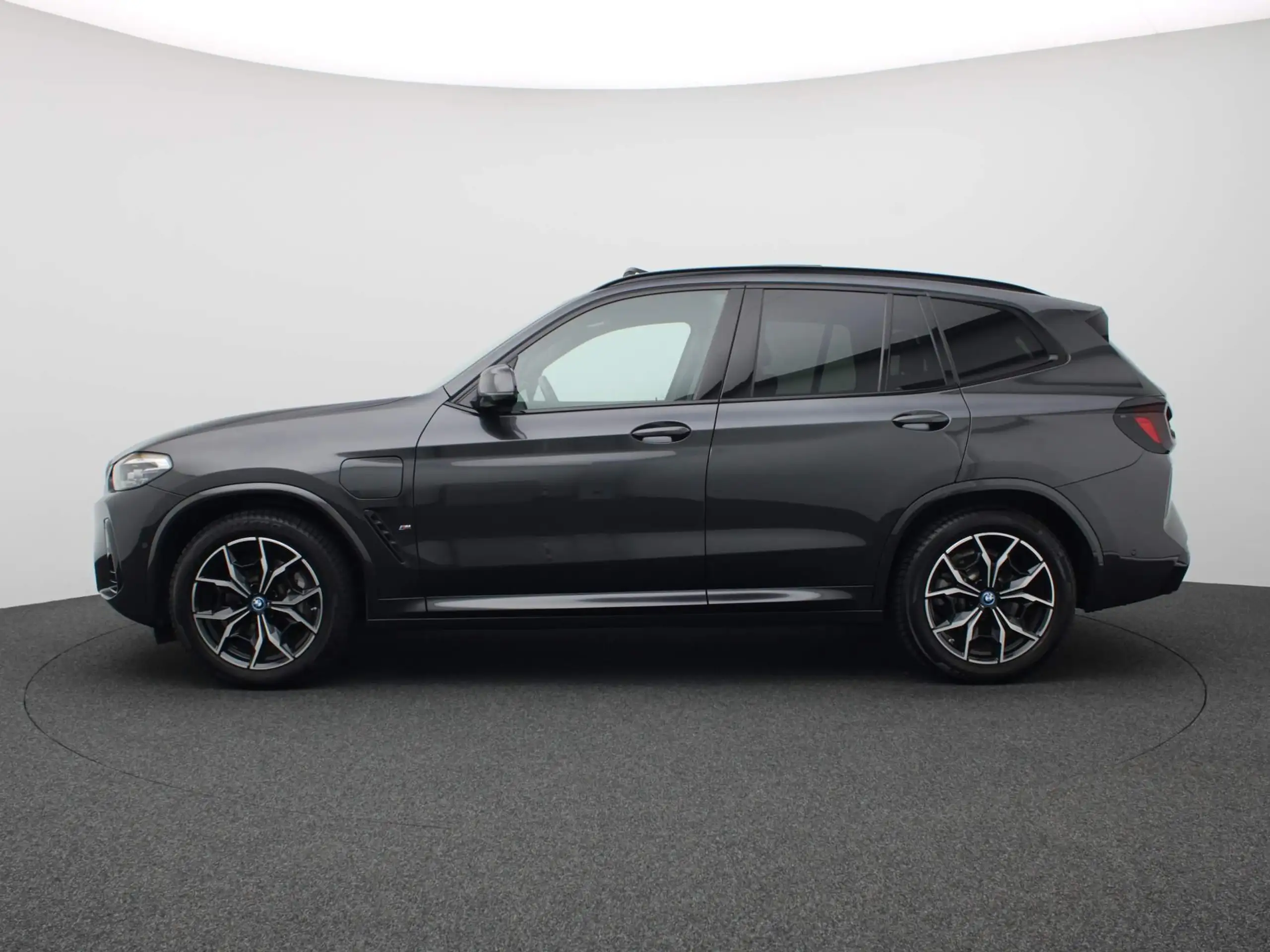 BMW - X3