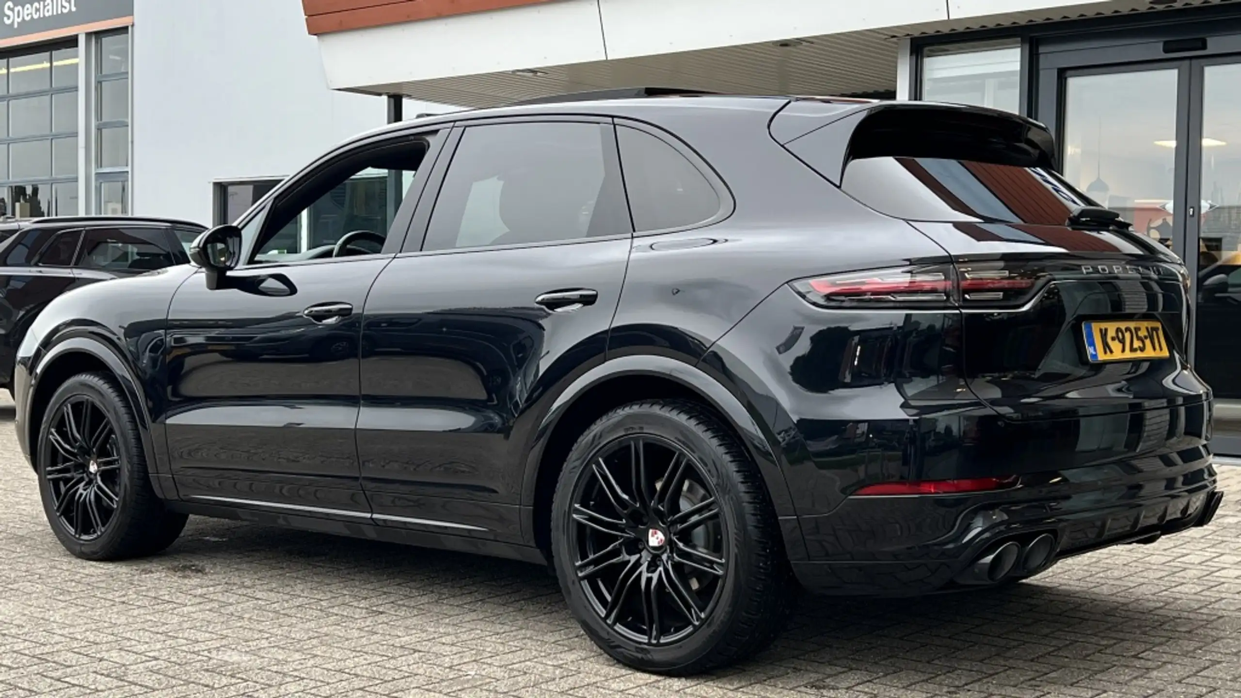 Porsche - Cayenne