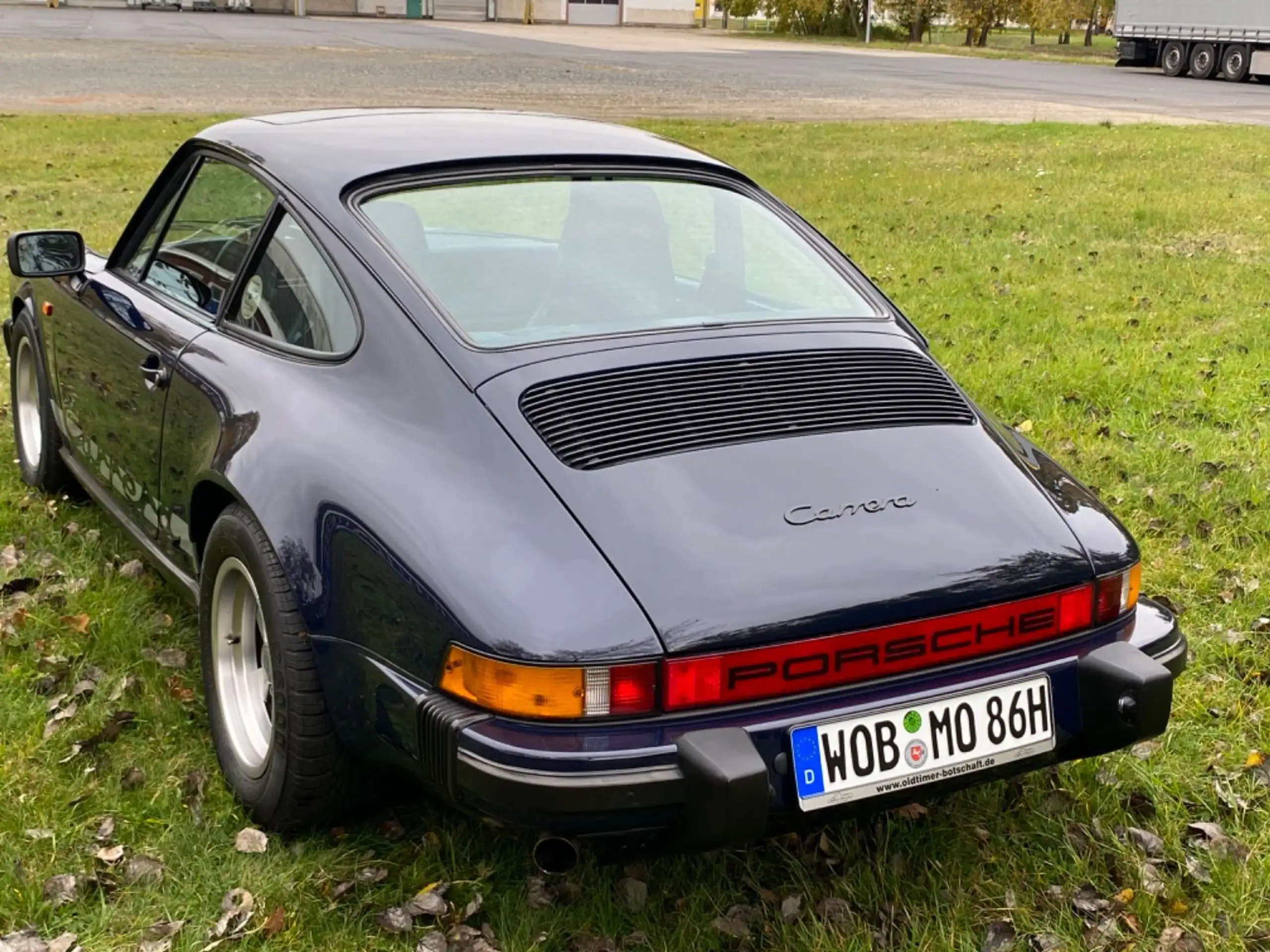 Porsche - 911