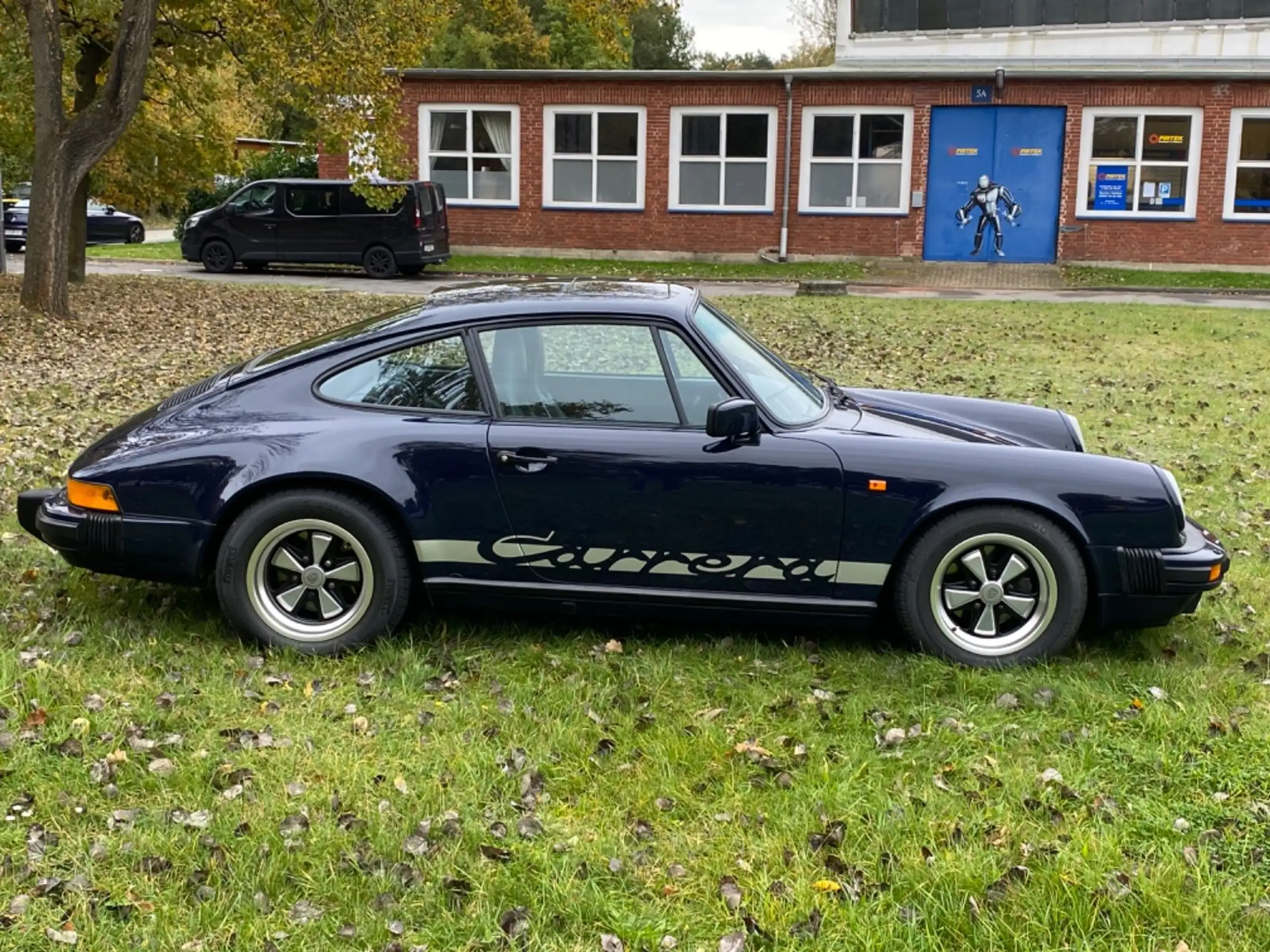 Porsche - 911