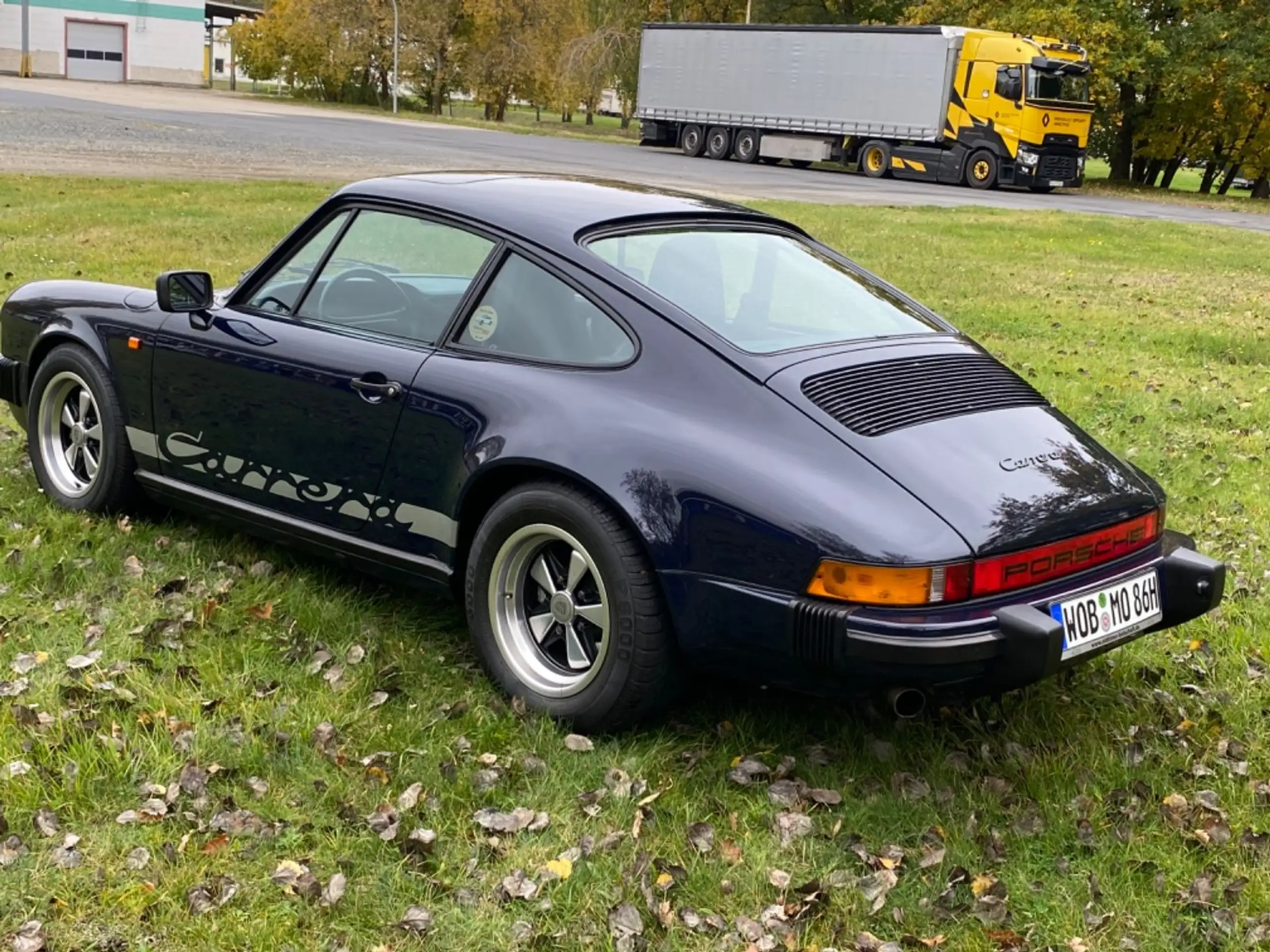 Porsche - 911