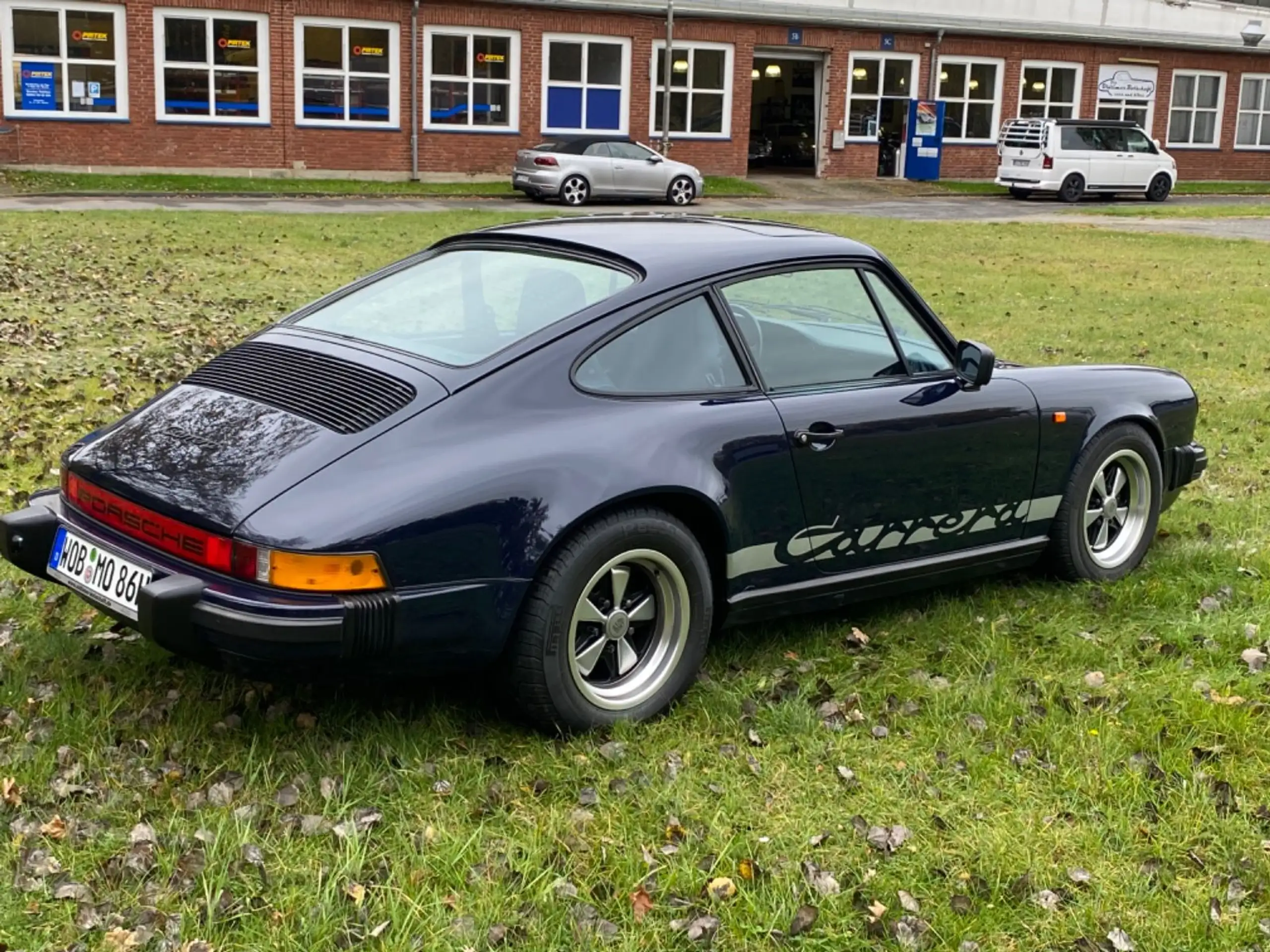 Porsche - 911