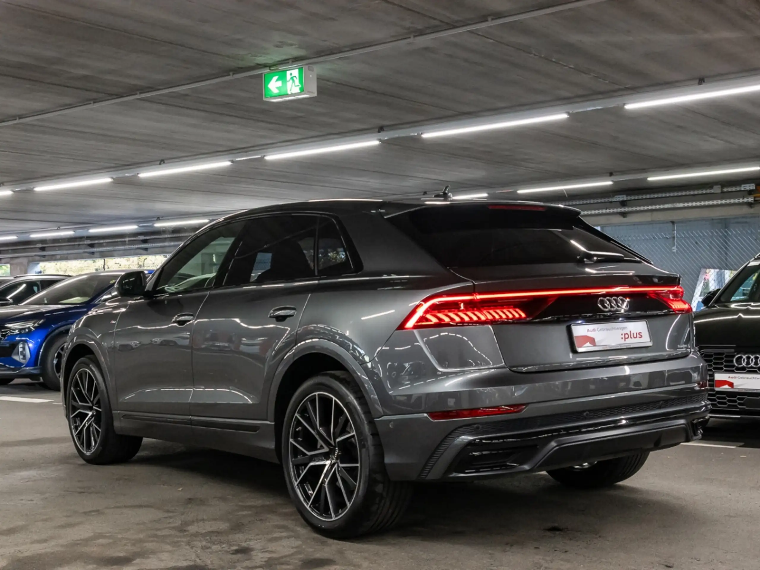 Audi - Q8