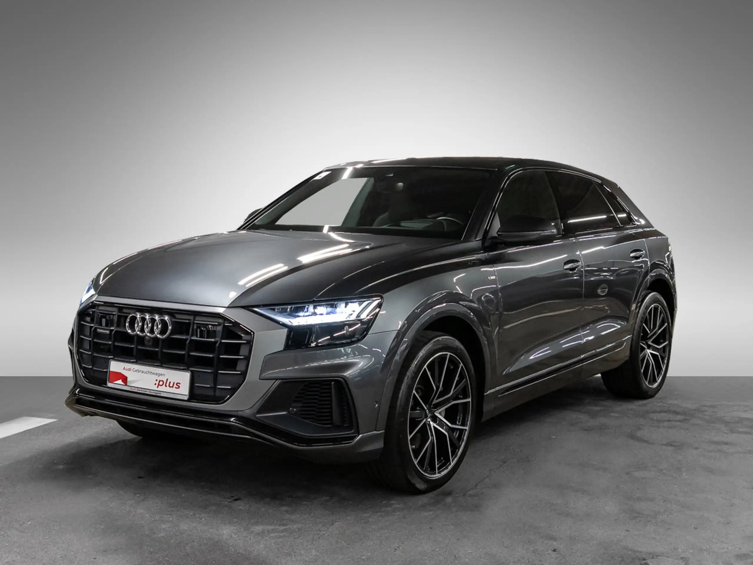 Audi - Q8