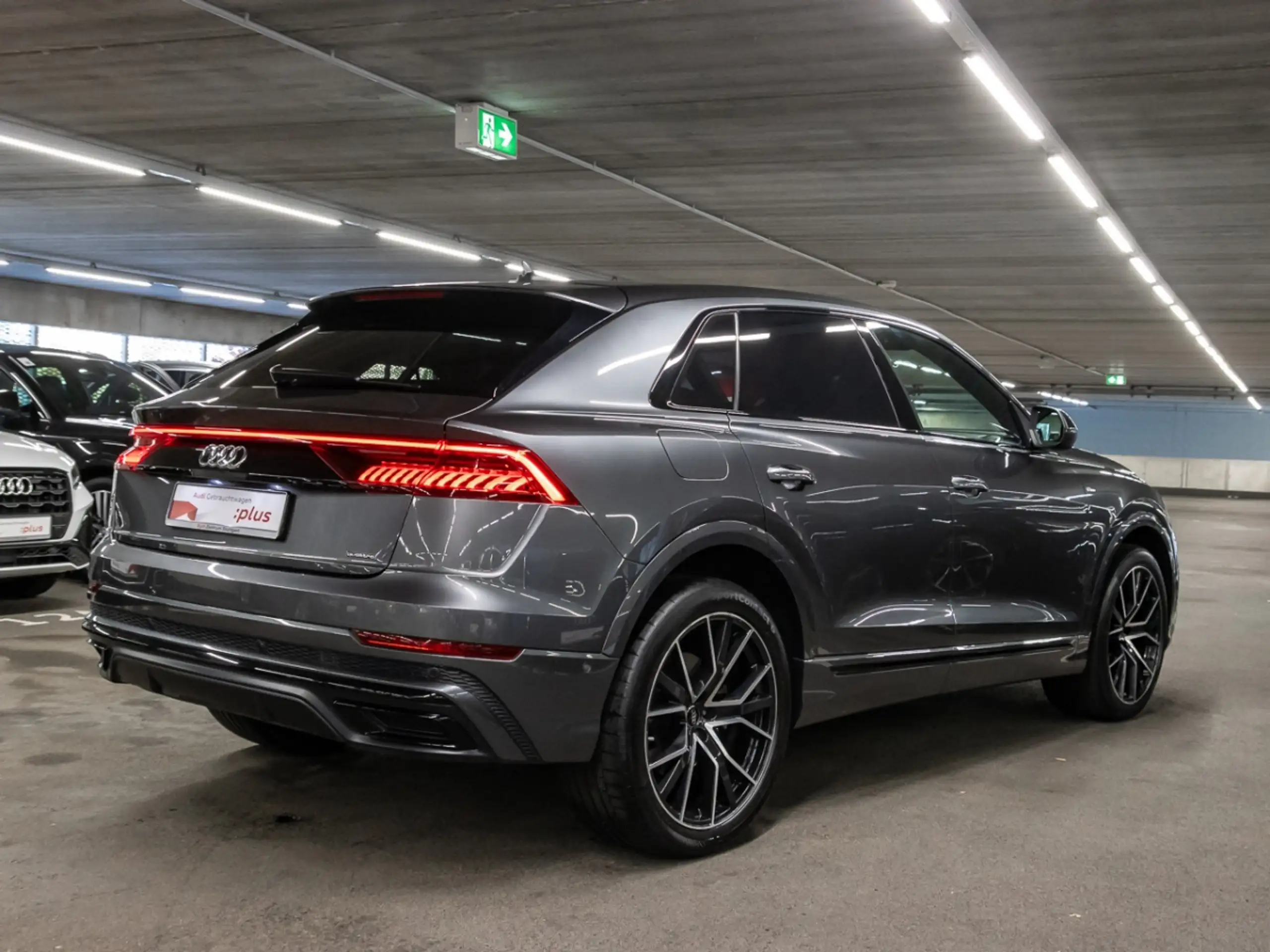 Audi - Q8