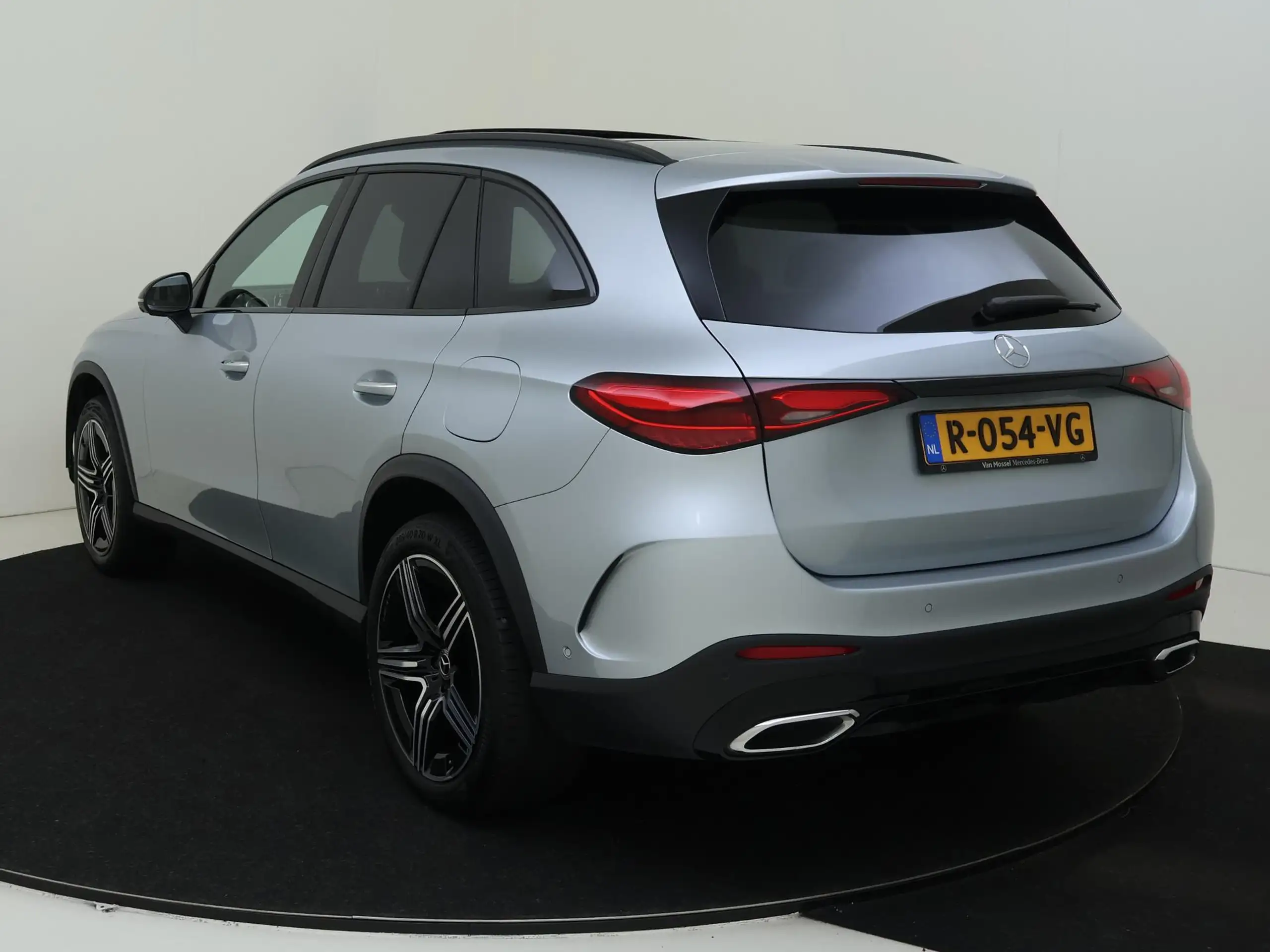 Mercedes-Benz - GLC 300