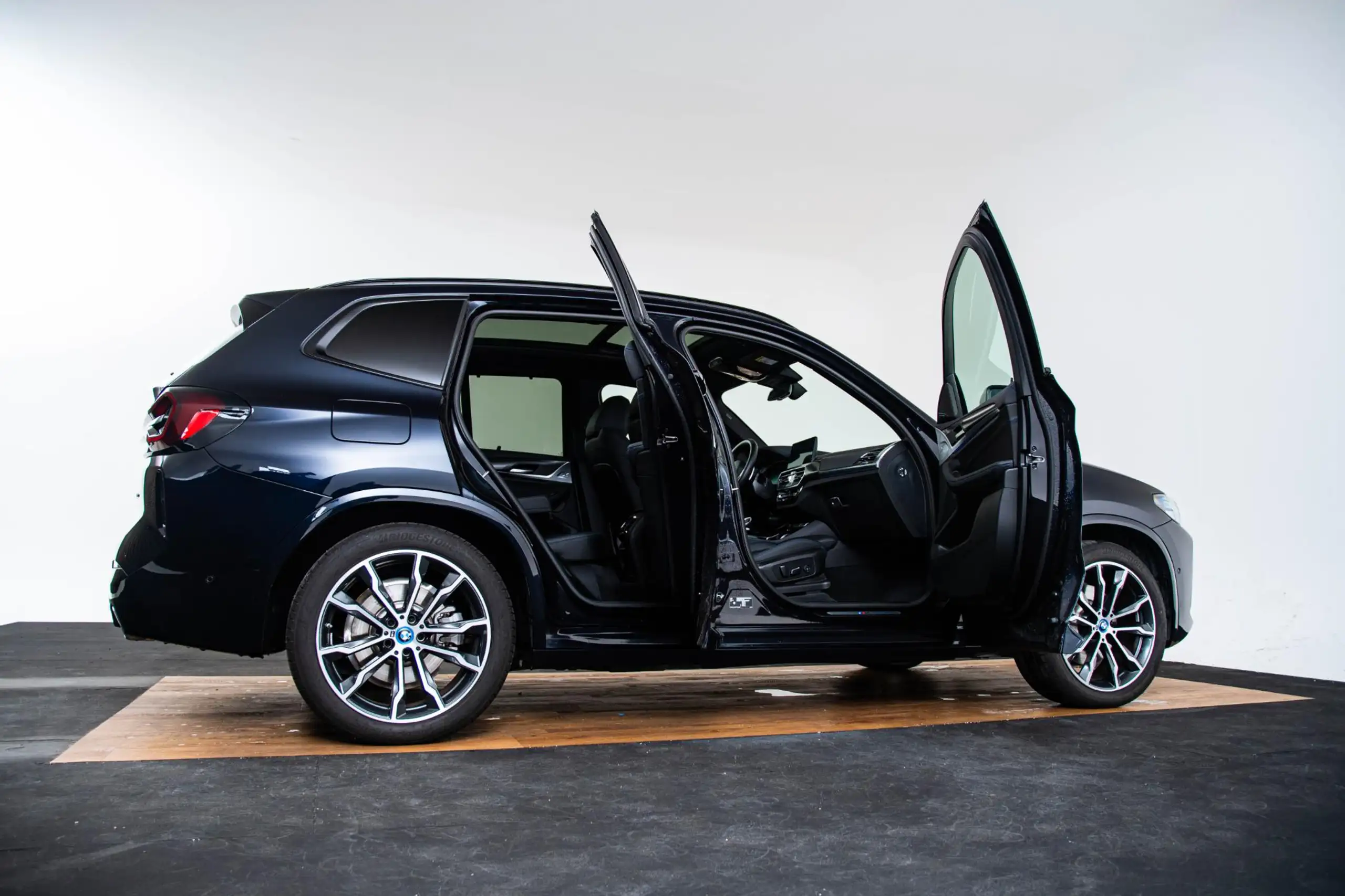 BMW - X3