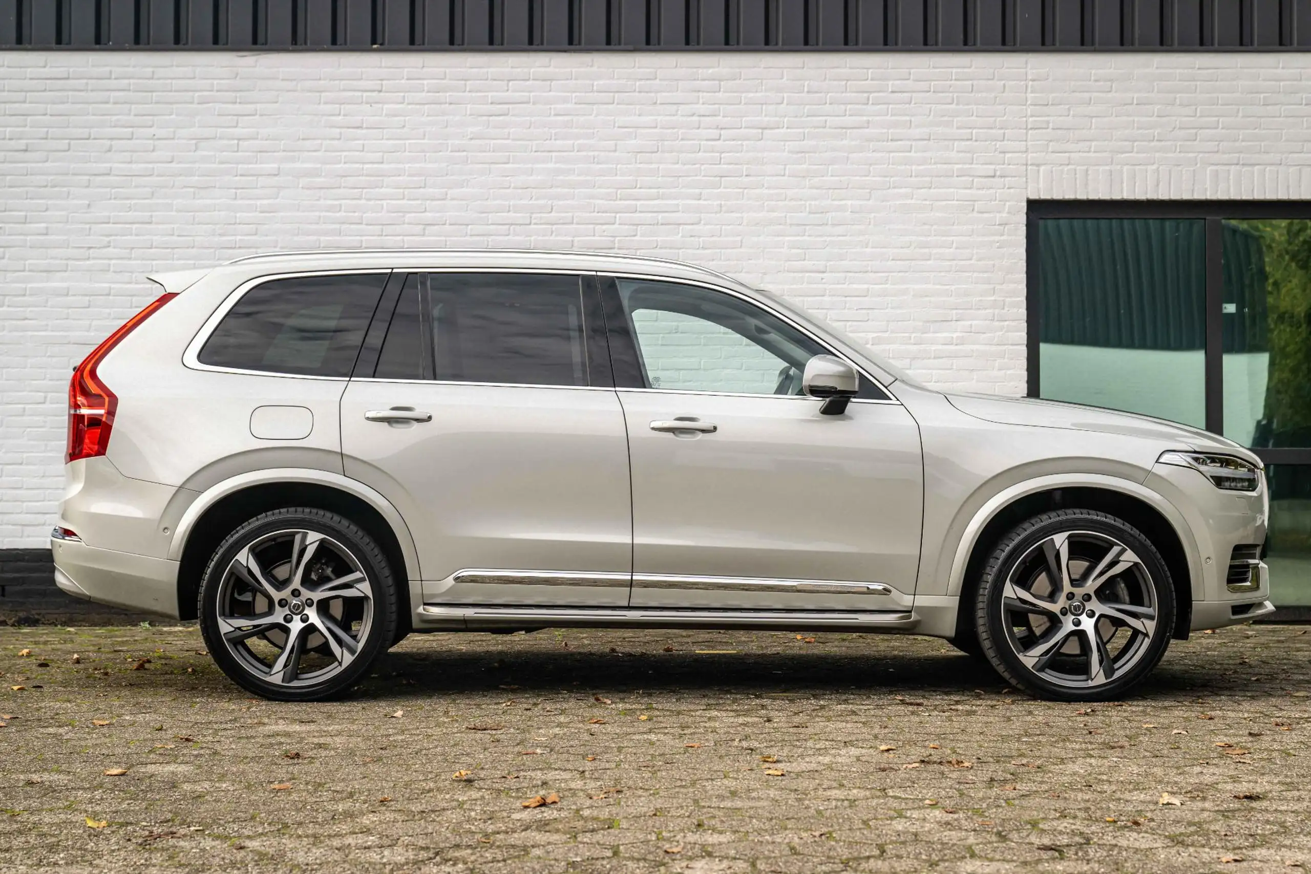 Volvo - XC90