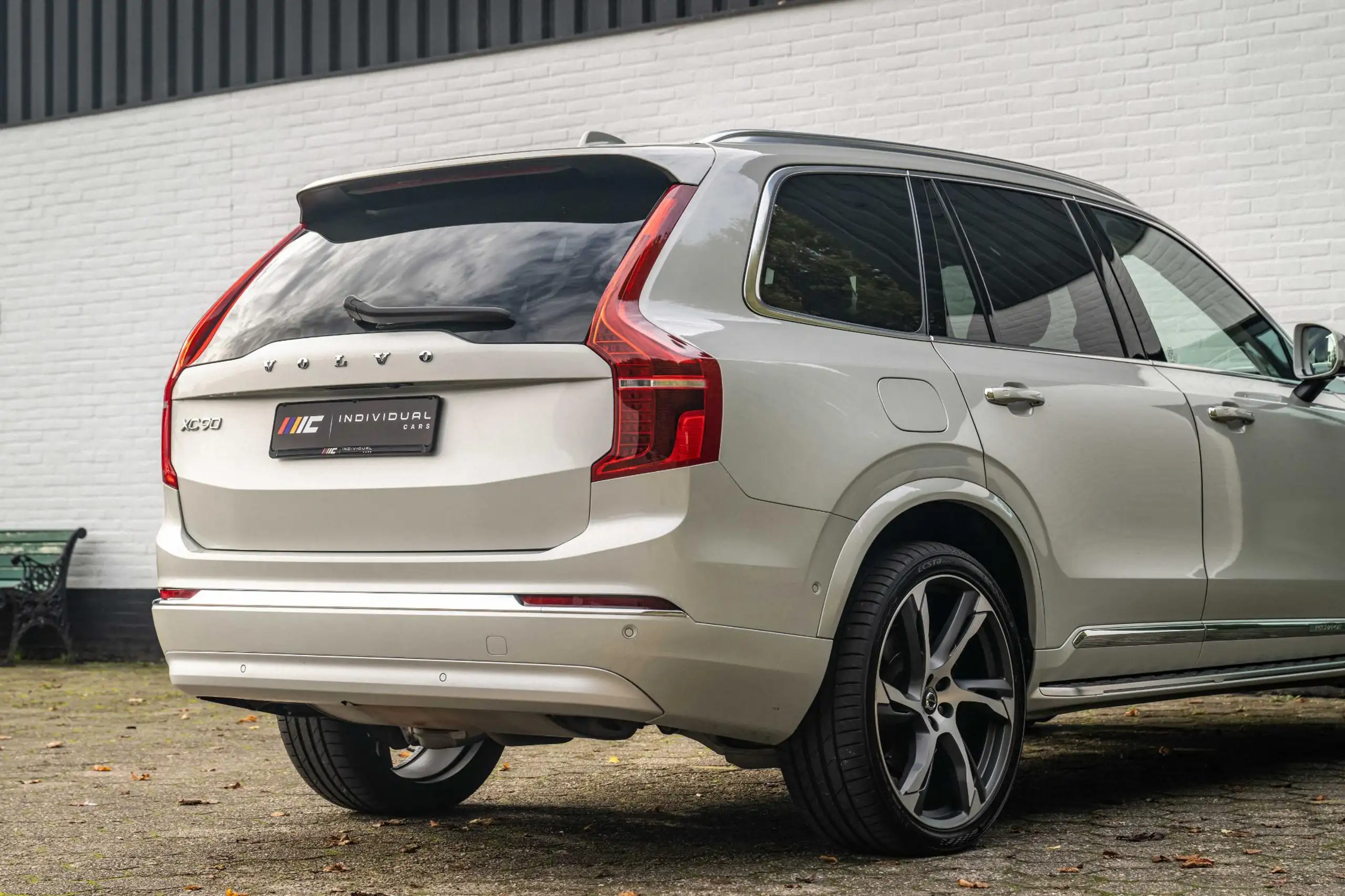 Volvo - XC90