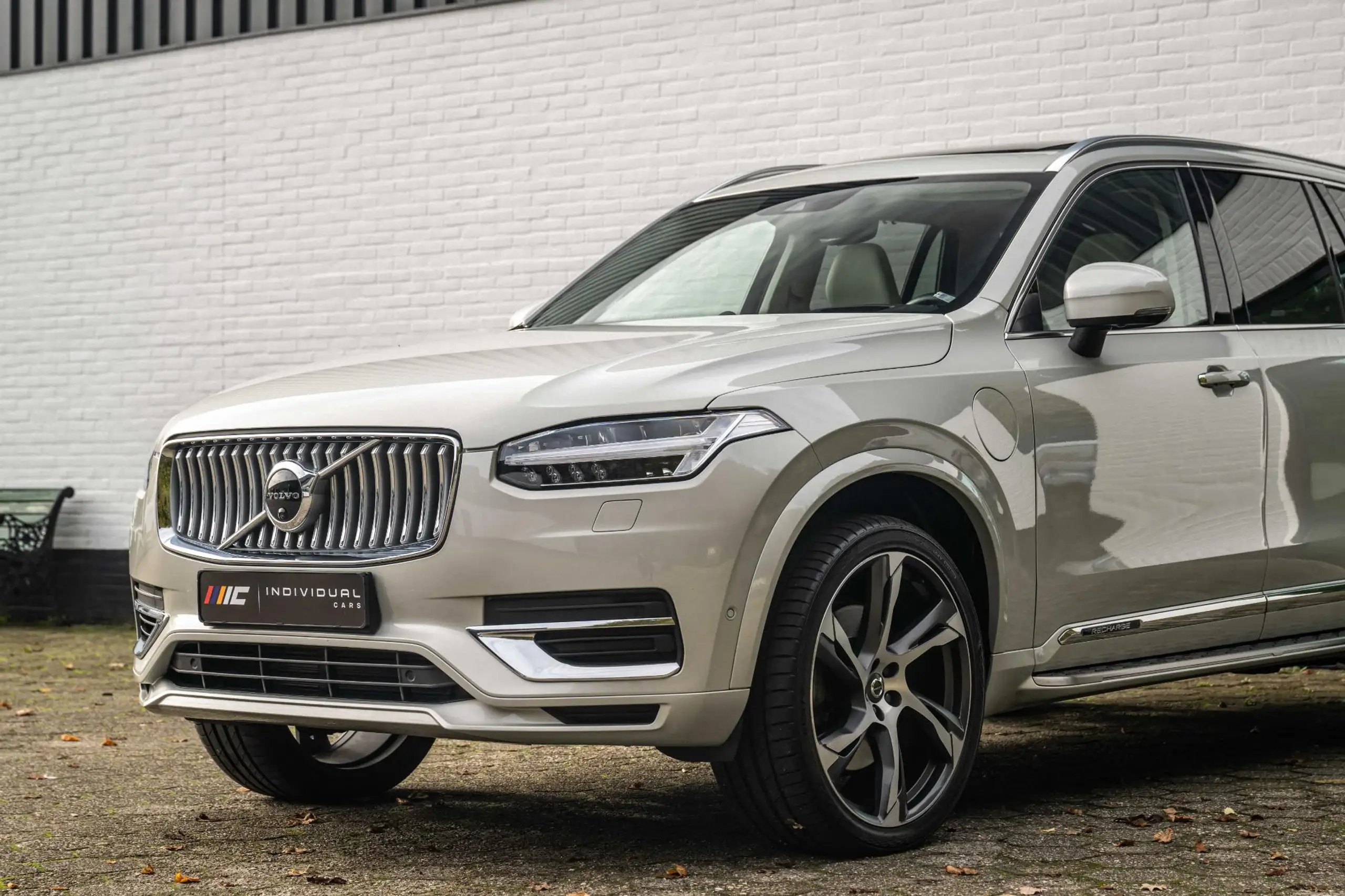 Volvo - XC90