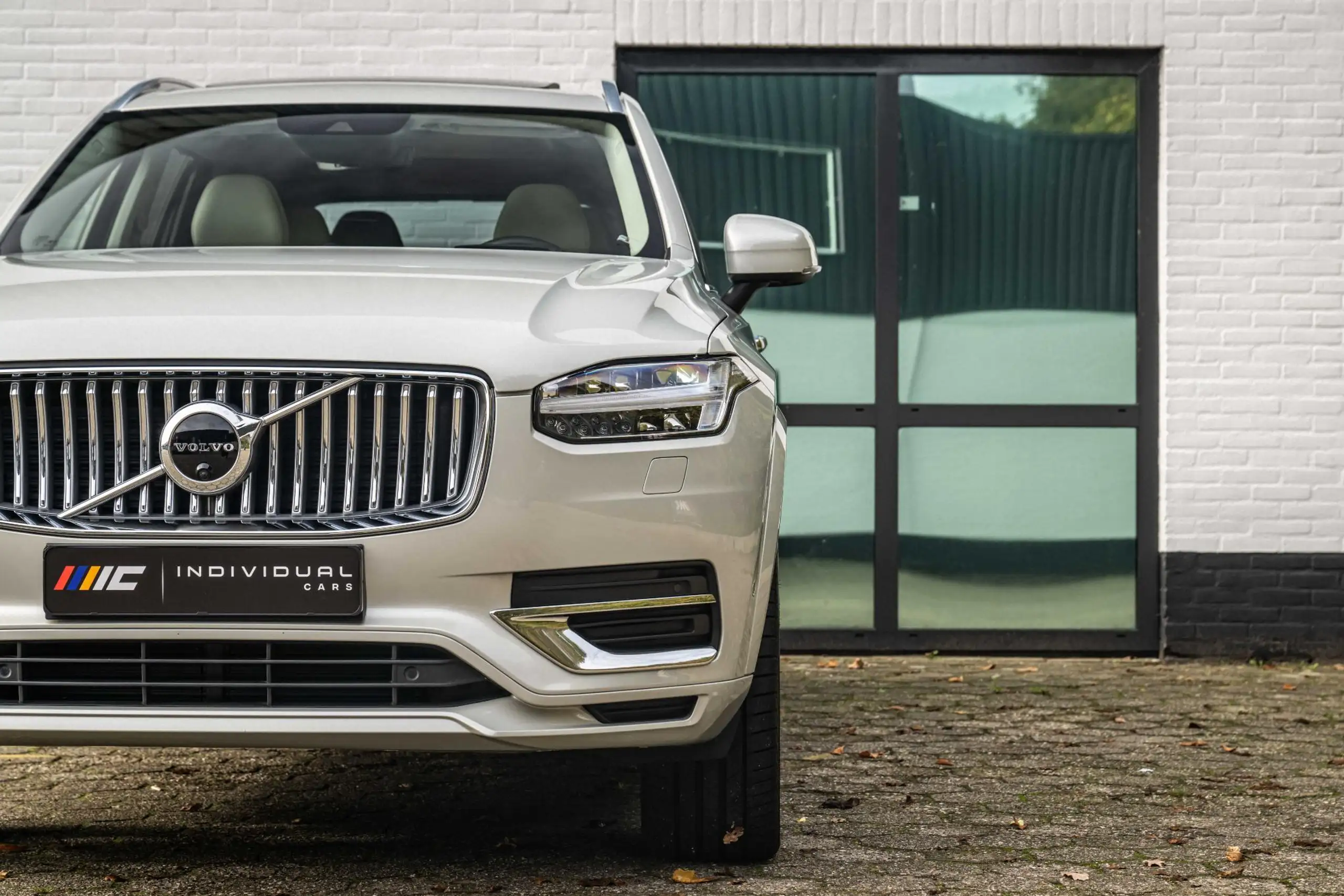 Volvo - XC90