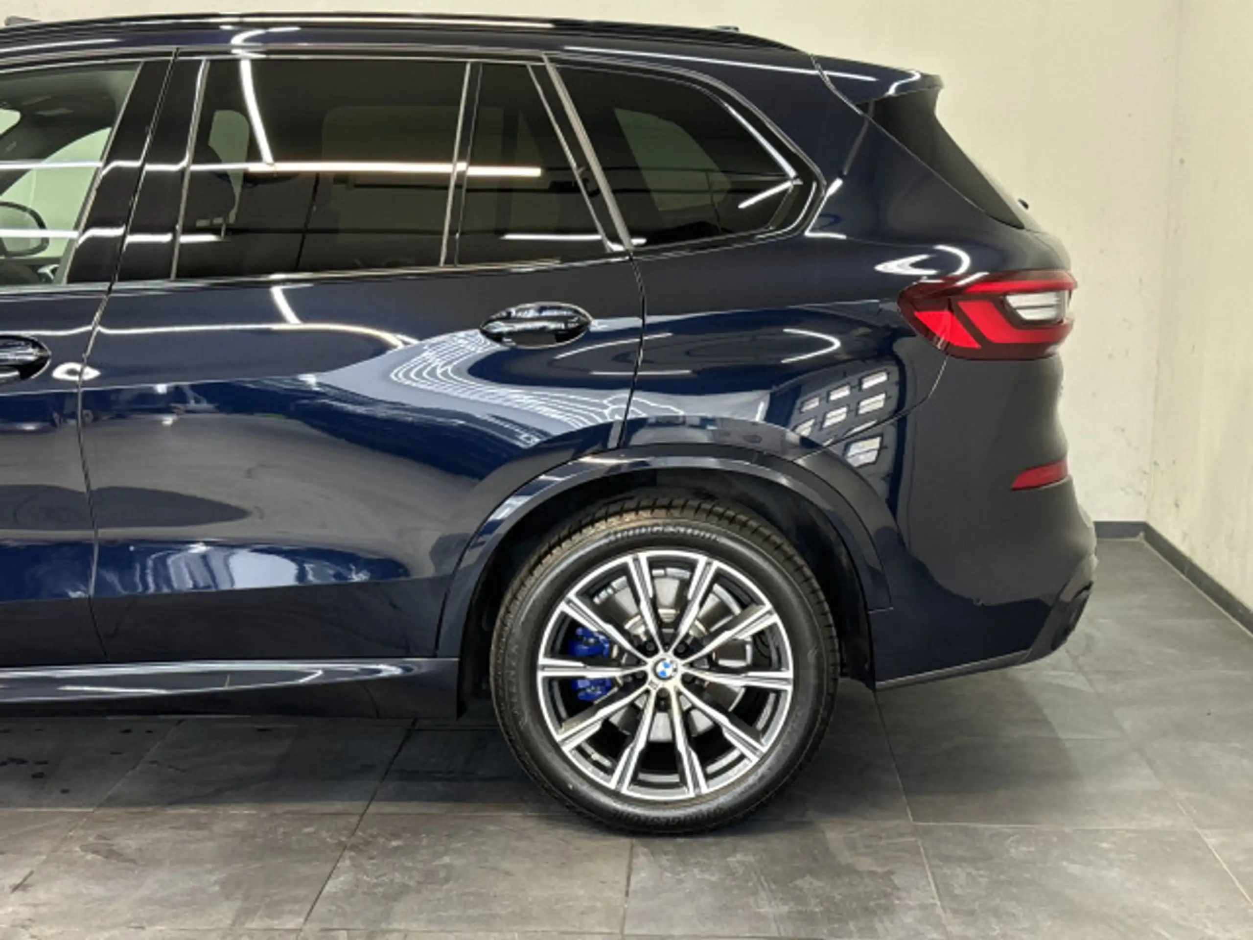 BMW - X5