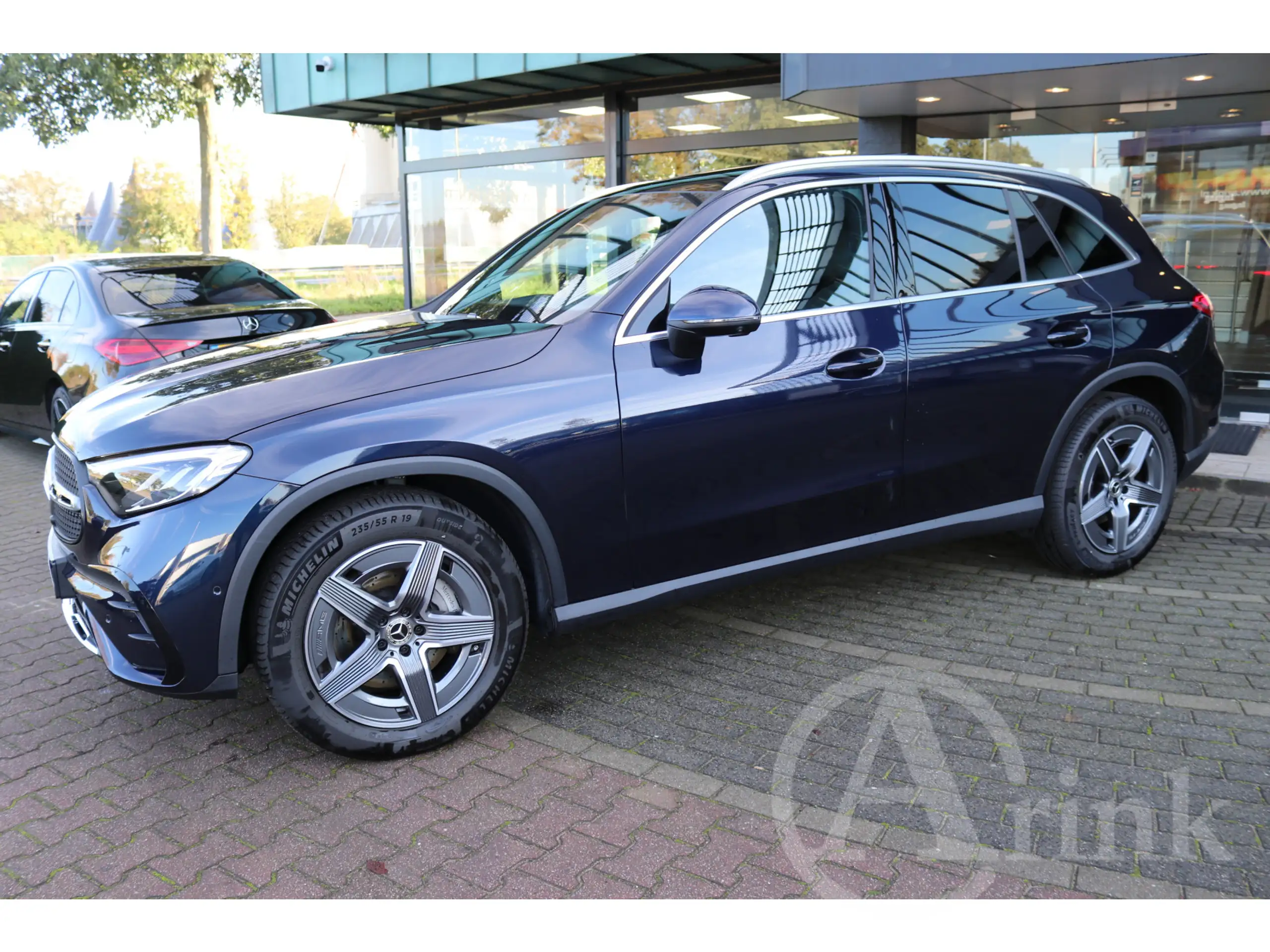 Mercedes-Benz - GLC 200