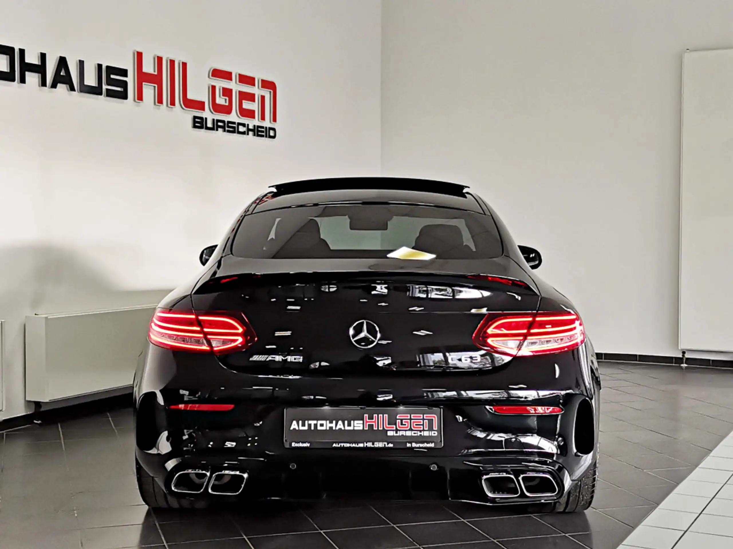 Mercedes-Benz - C 63 AMG