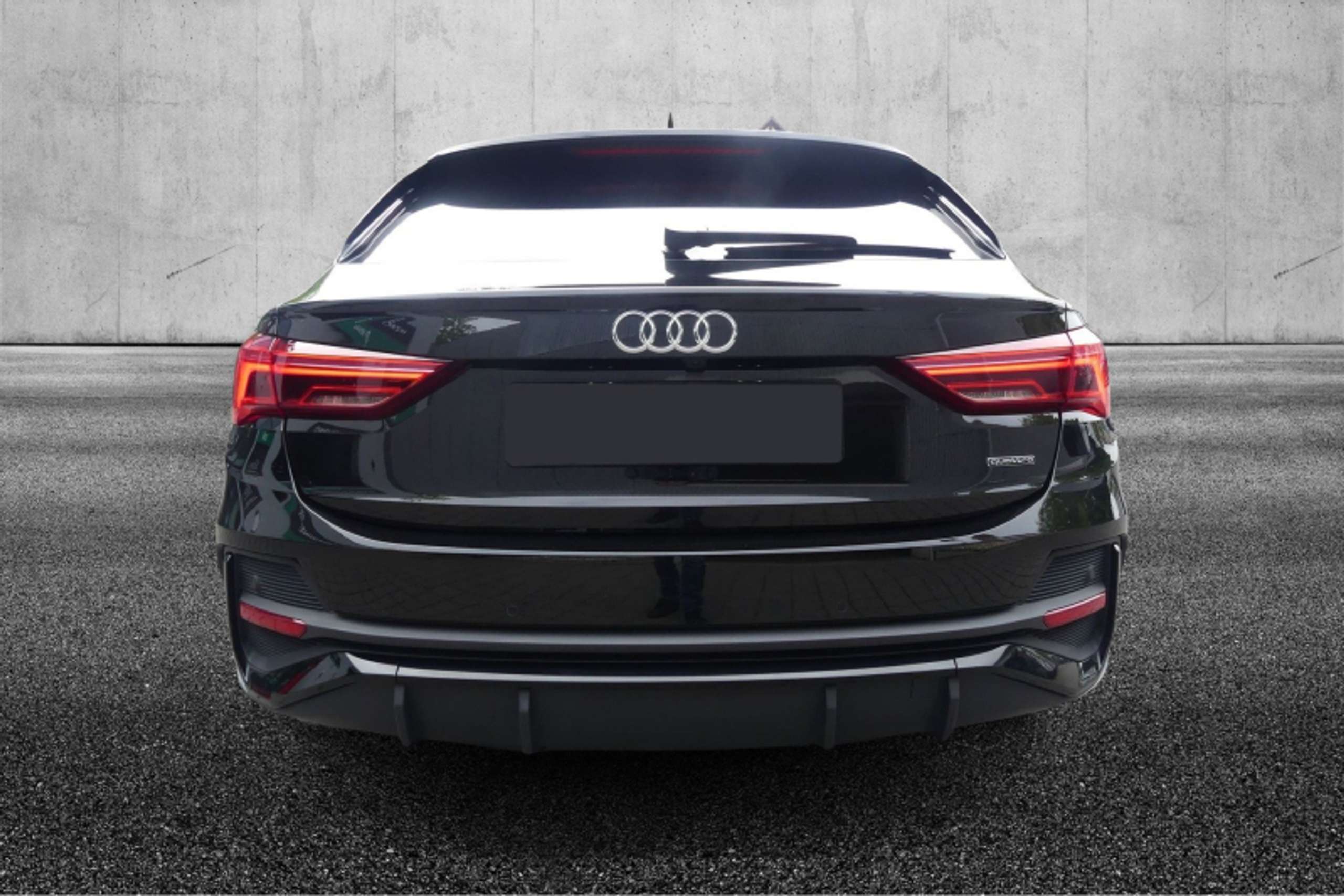 Audi - Q3