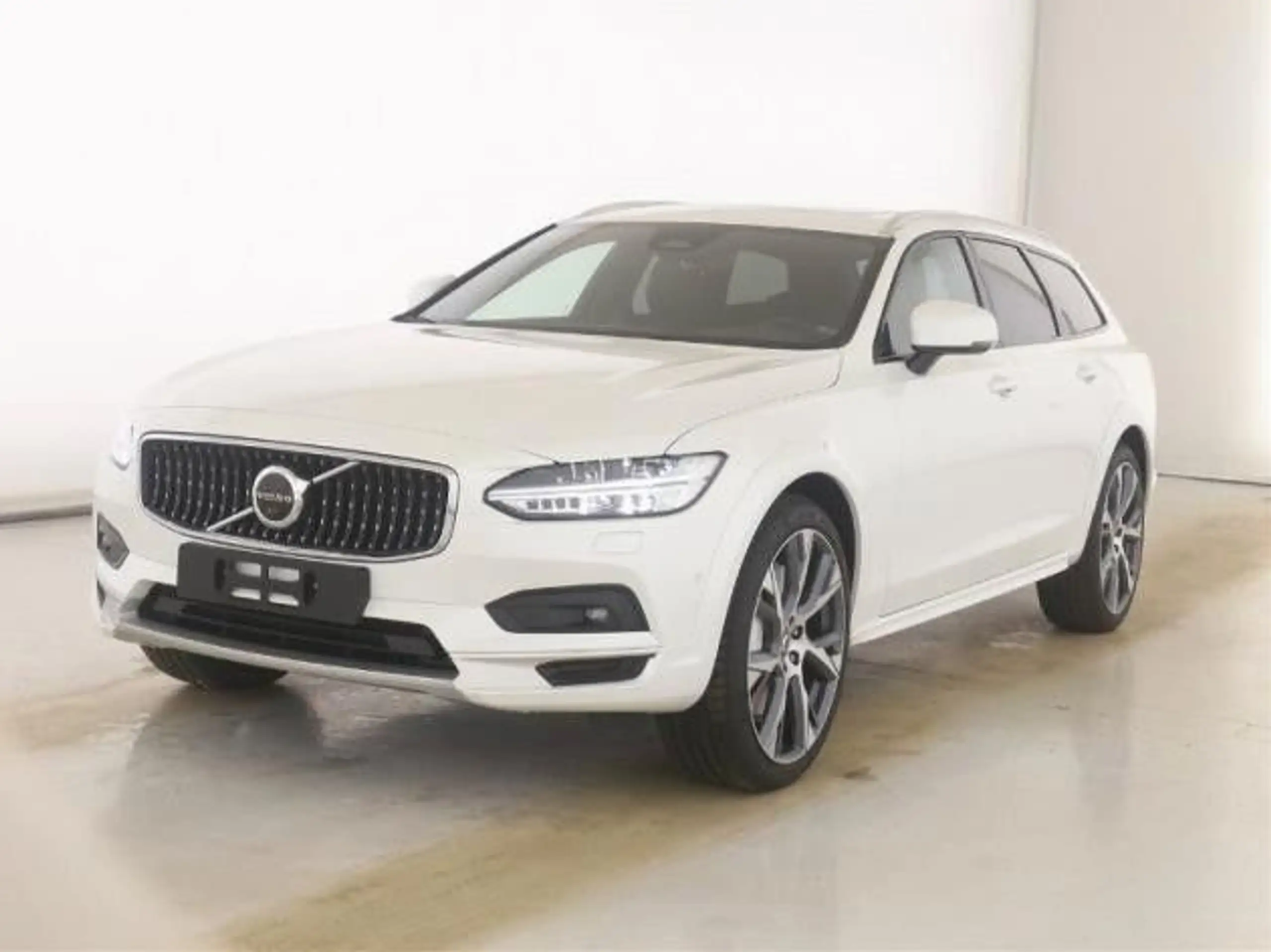 Volvo - V90 Cross Country