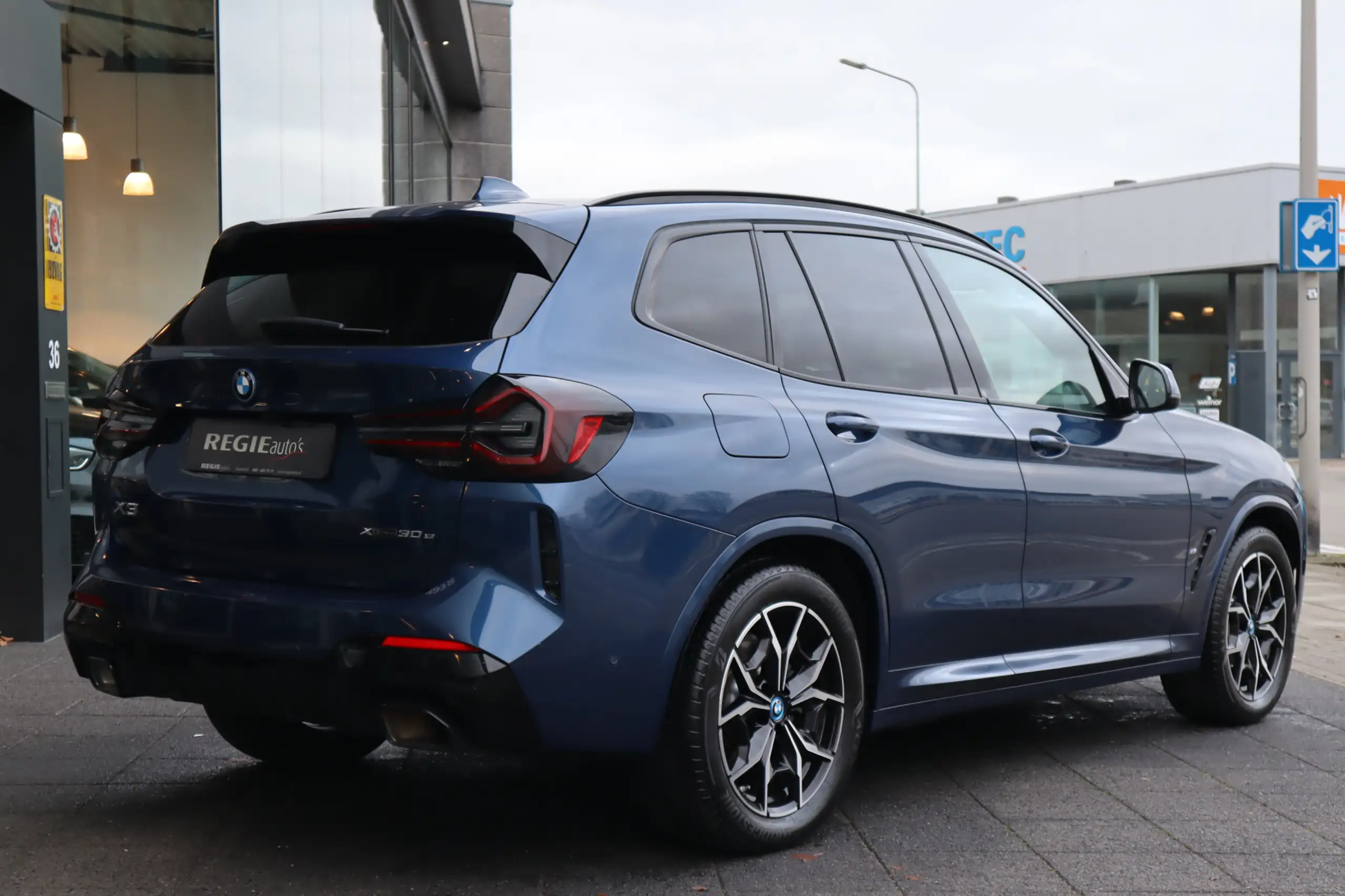 BMW - X3