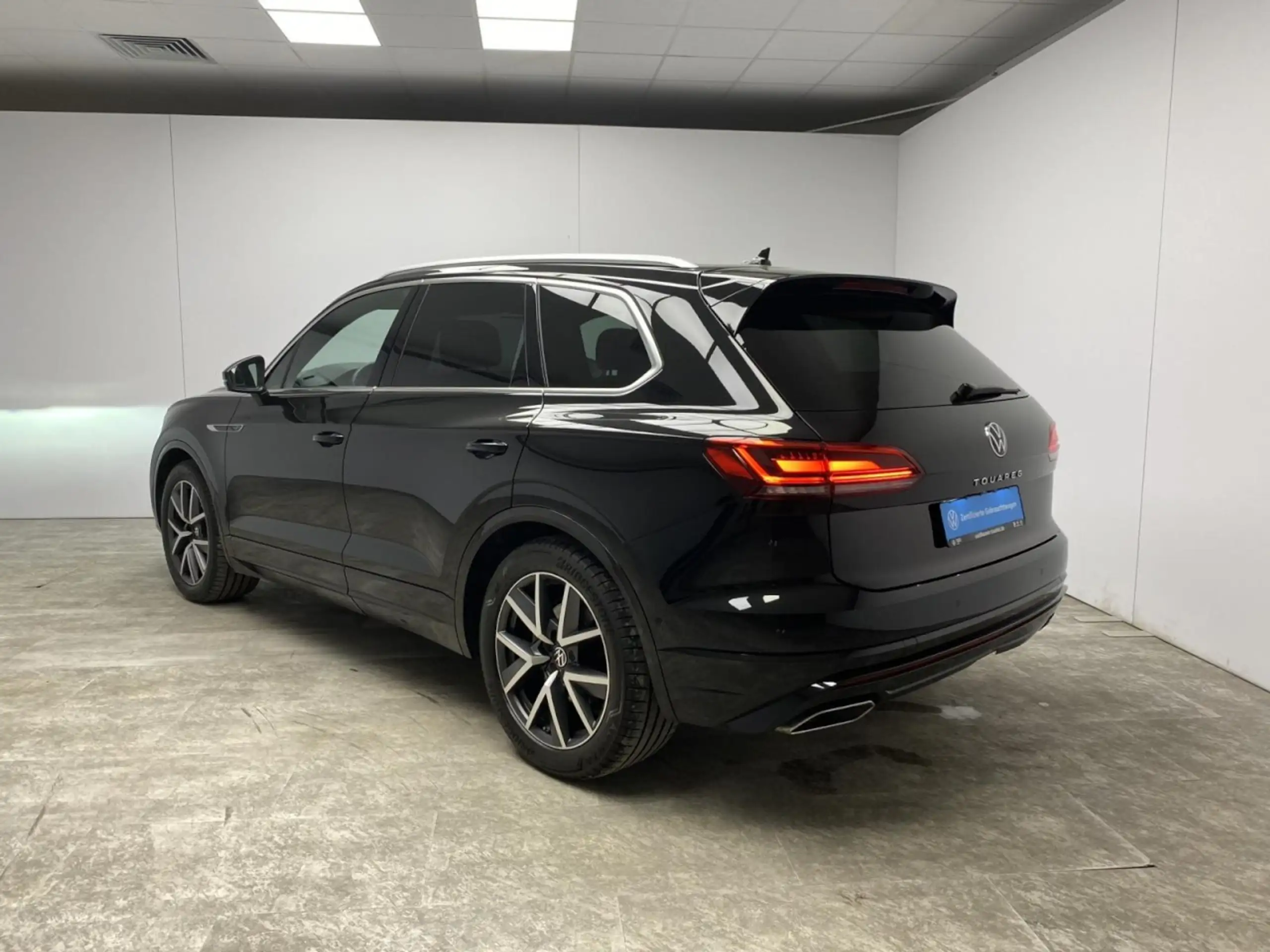 Volkswagen - Touareg