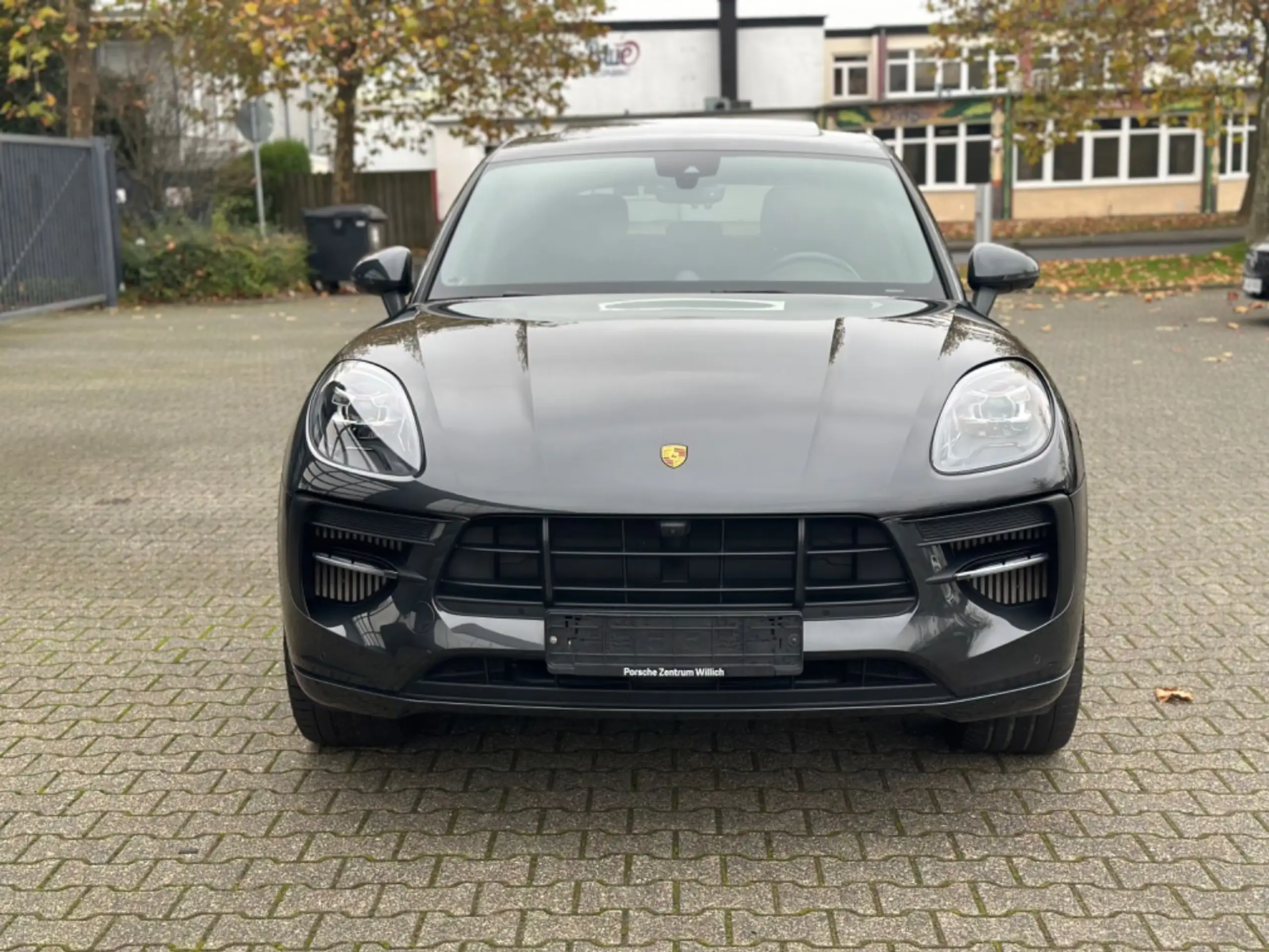 Porsche - Macan