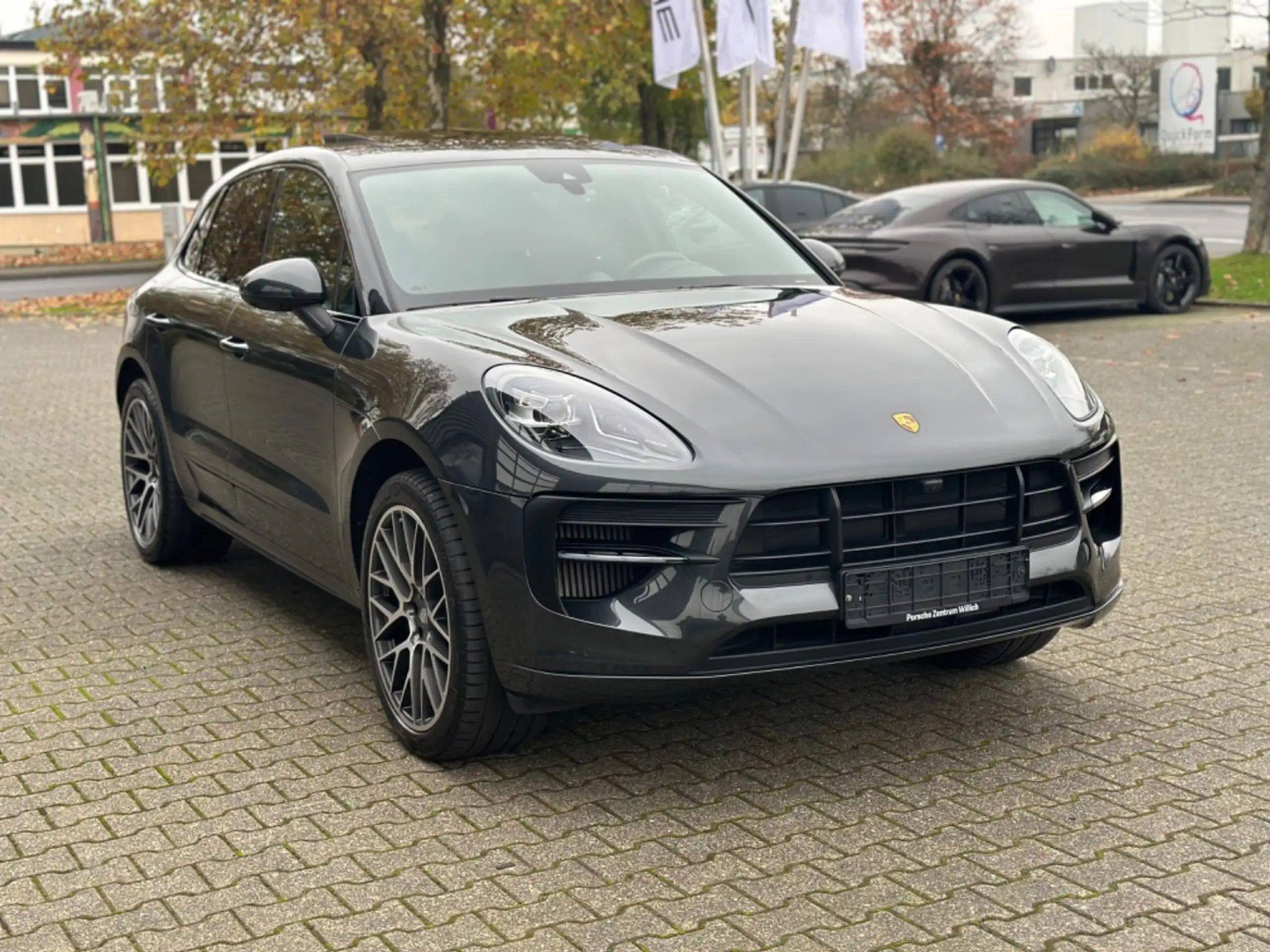 Porsche - Macan