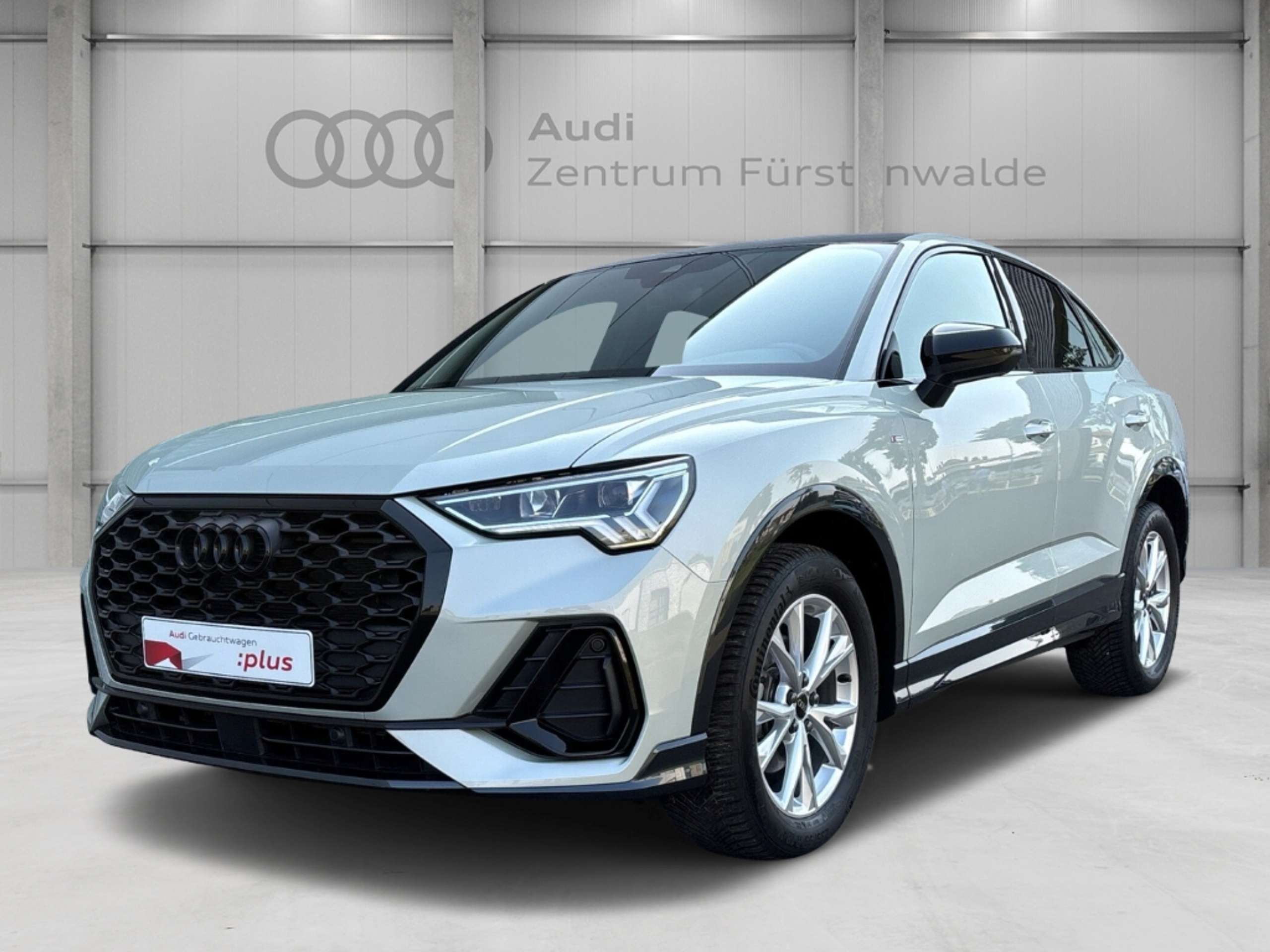 Audi - Q3