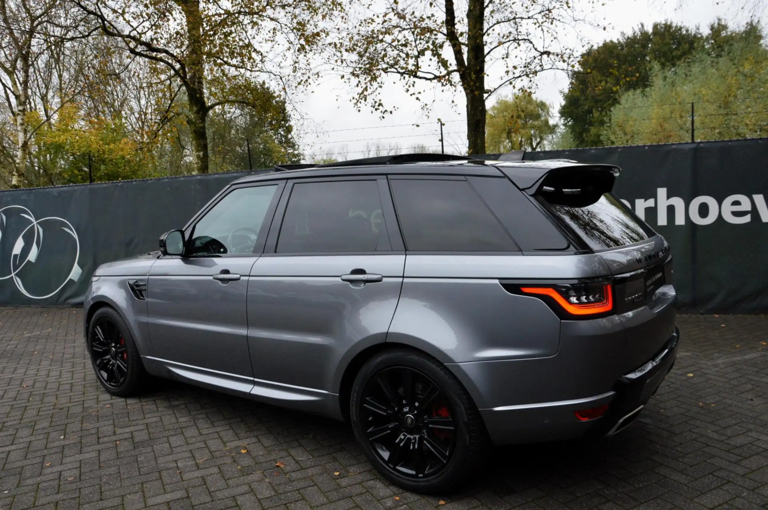 Land Rover - Range Rover Sport