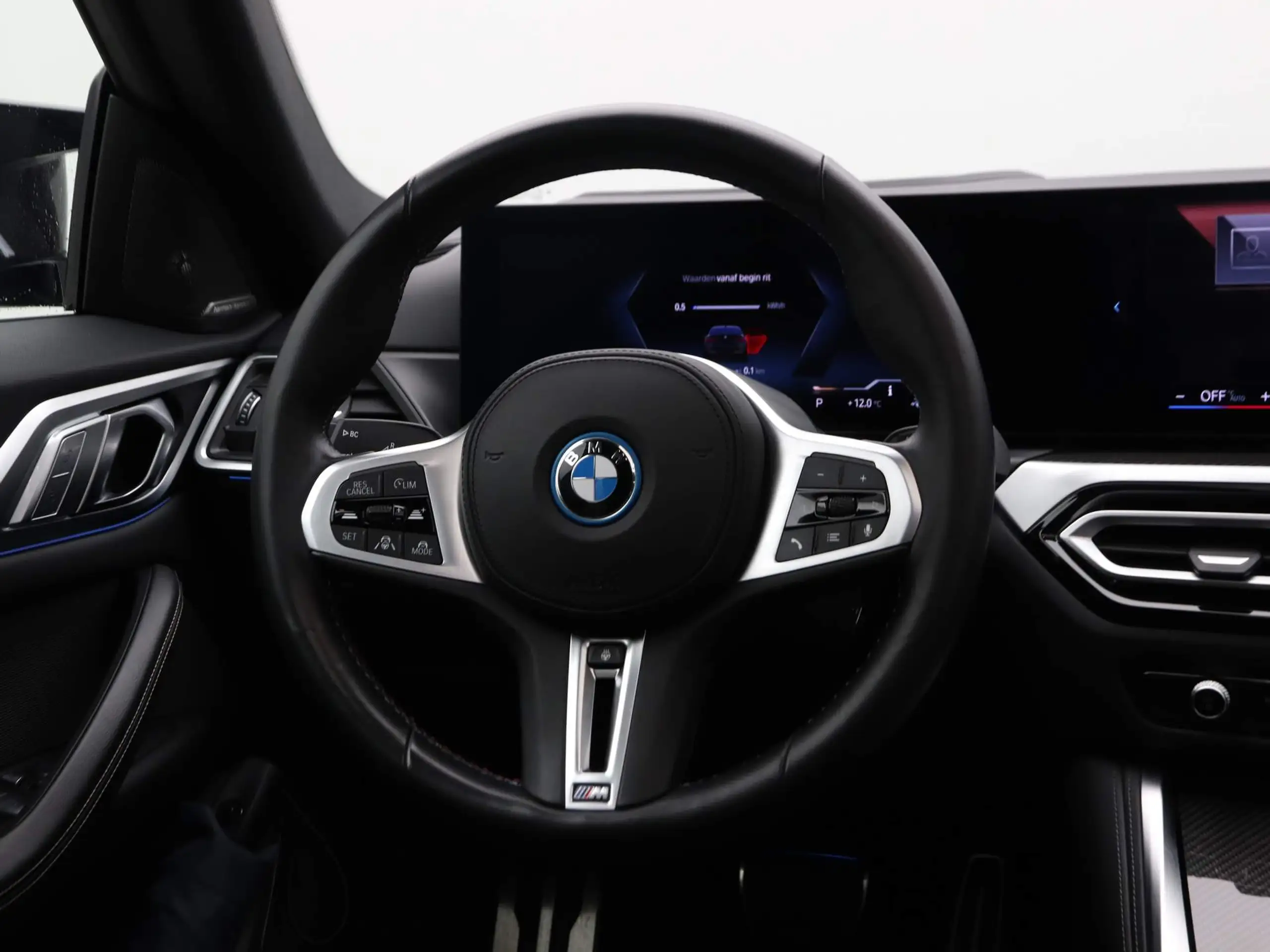 BMW - i4