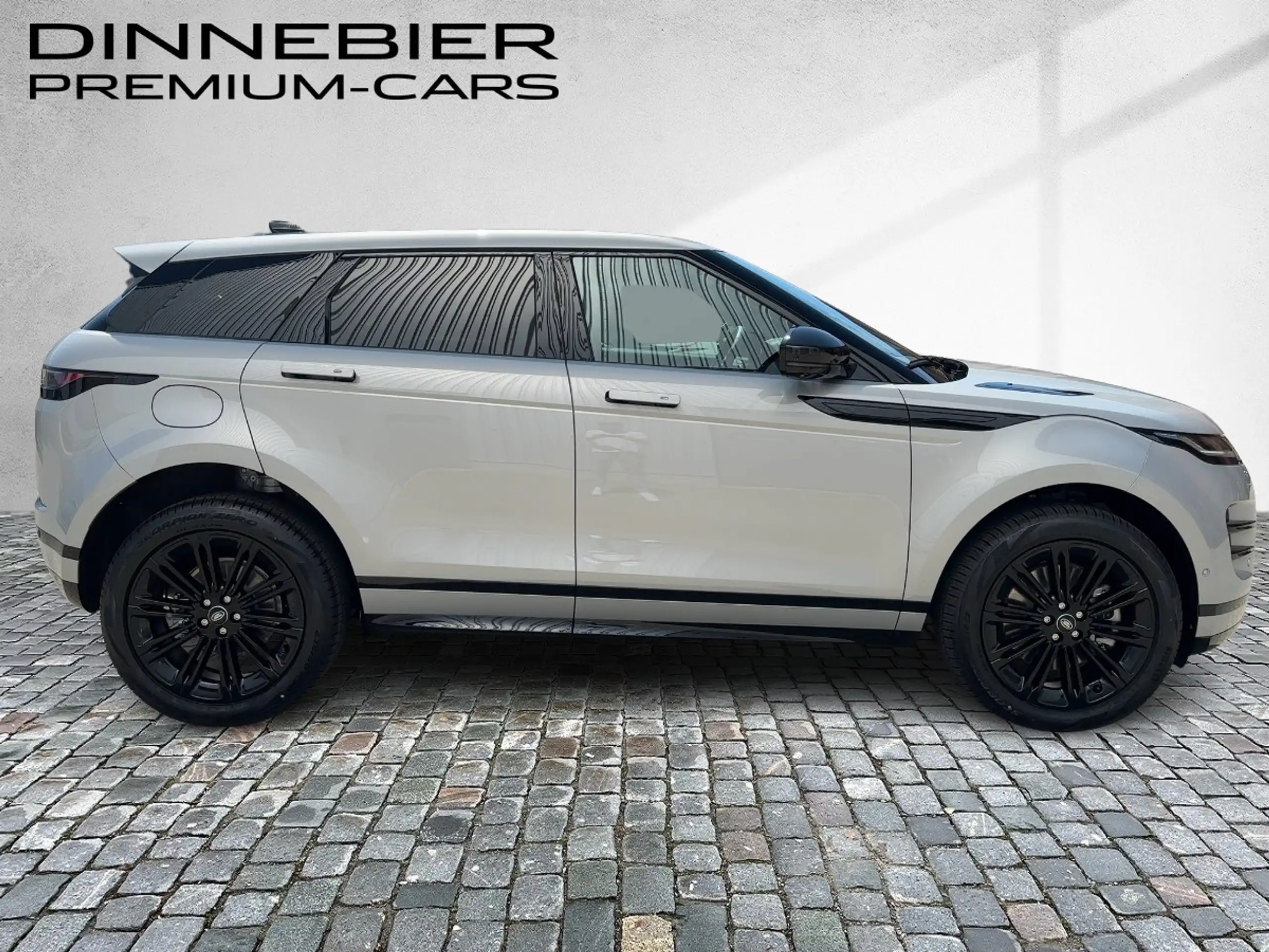 Land Rover - Range Rover Evoque