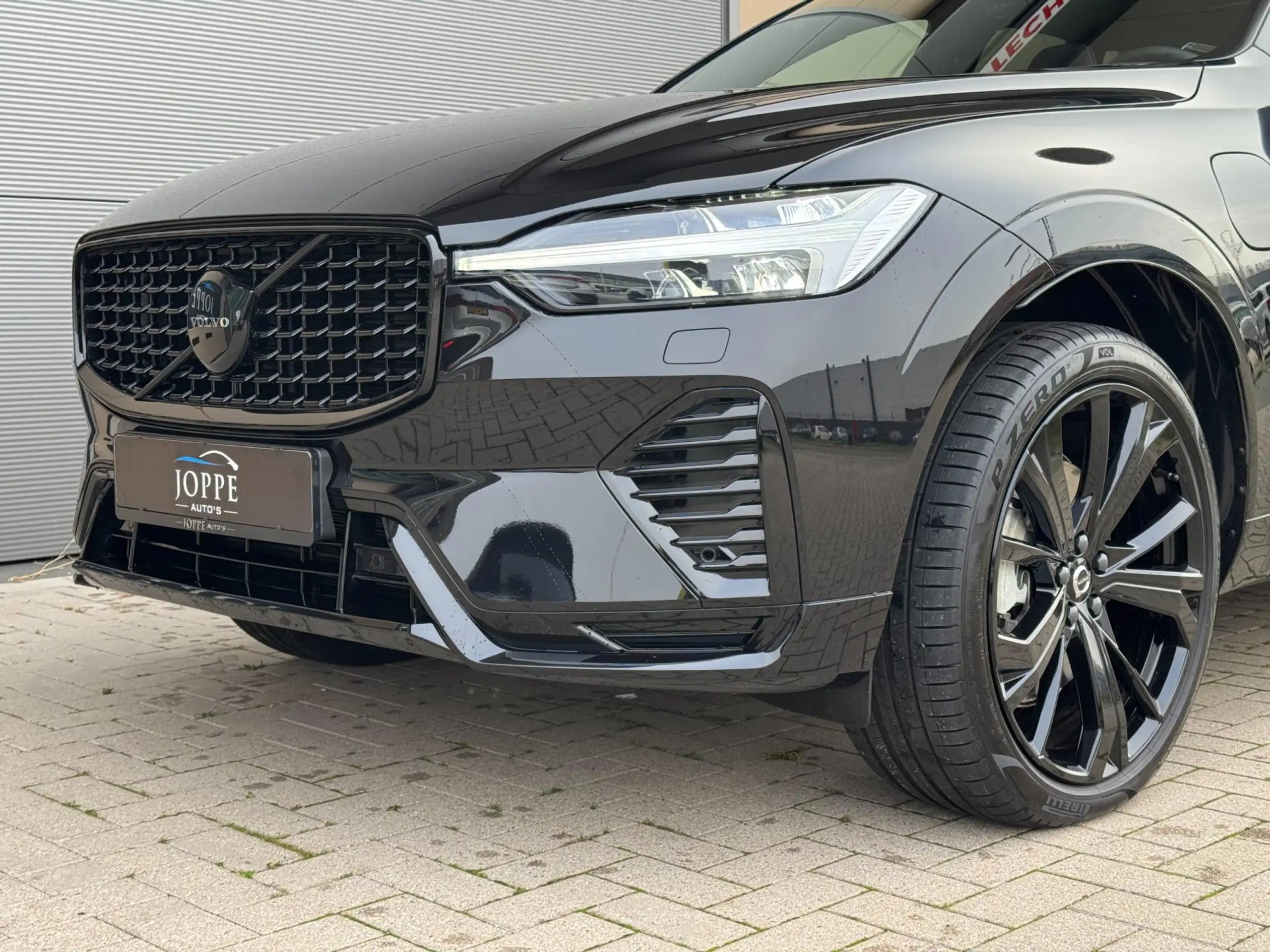 Volvo - XC60