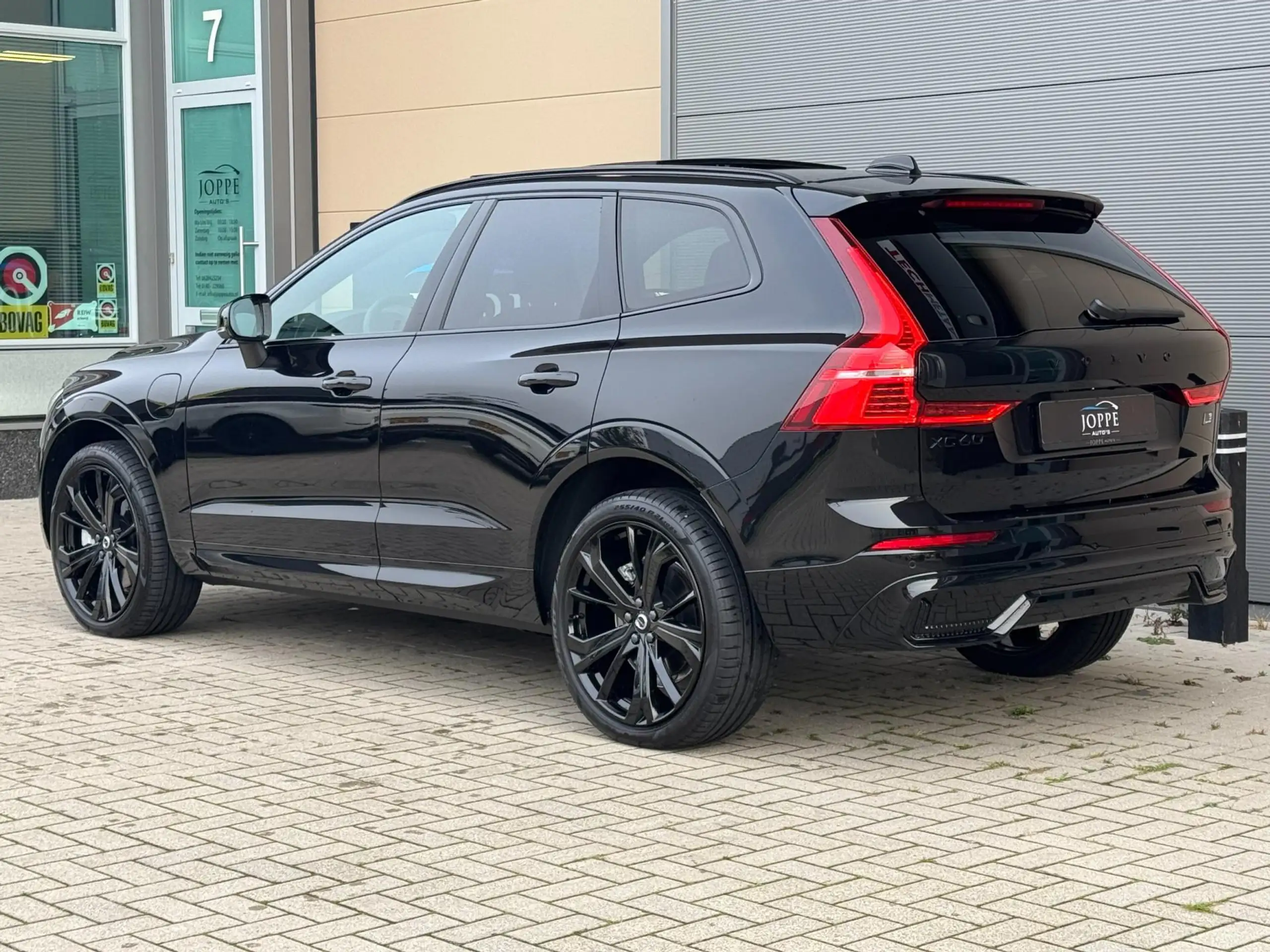 Volvo - XC60