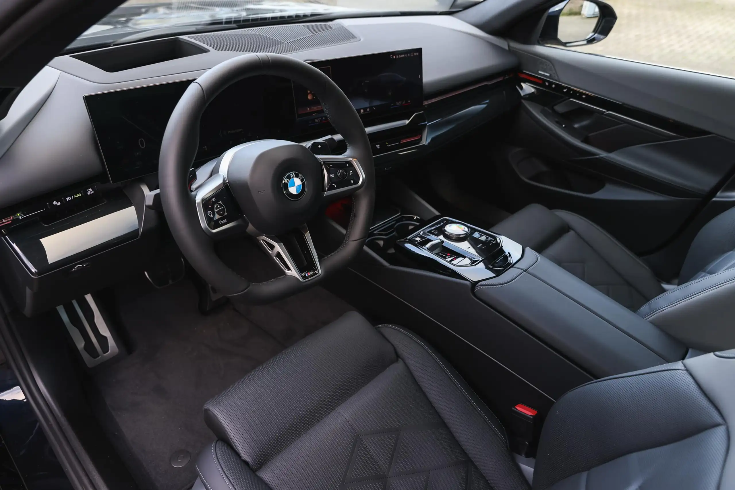 BMW - 520