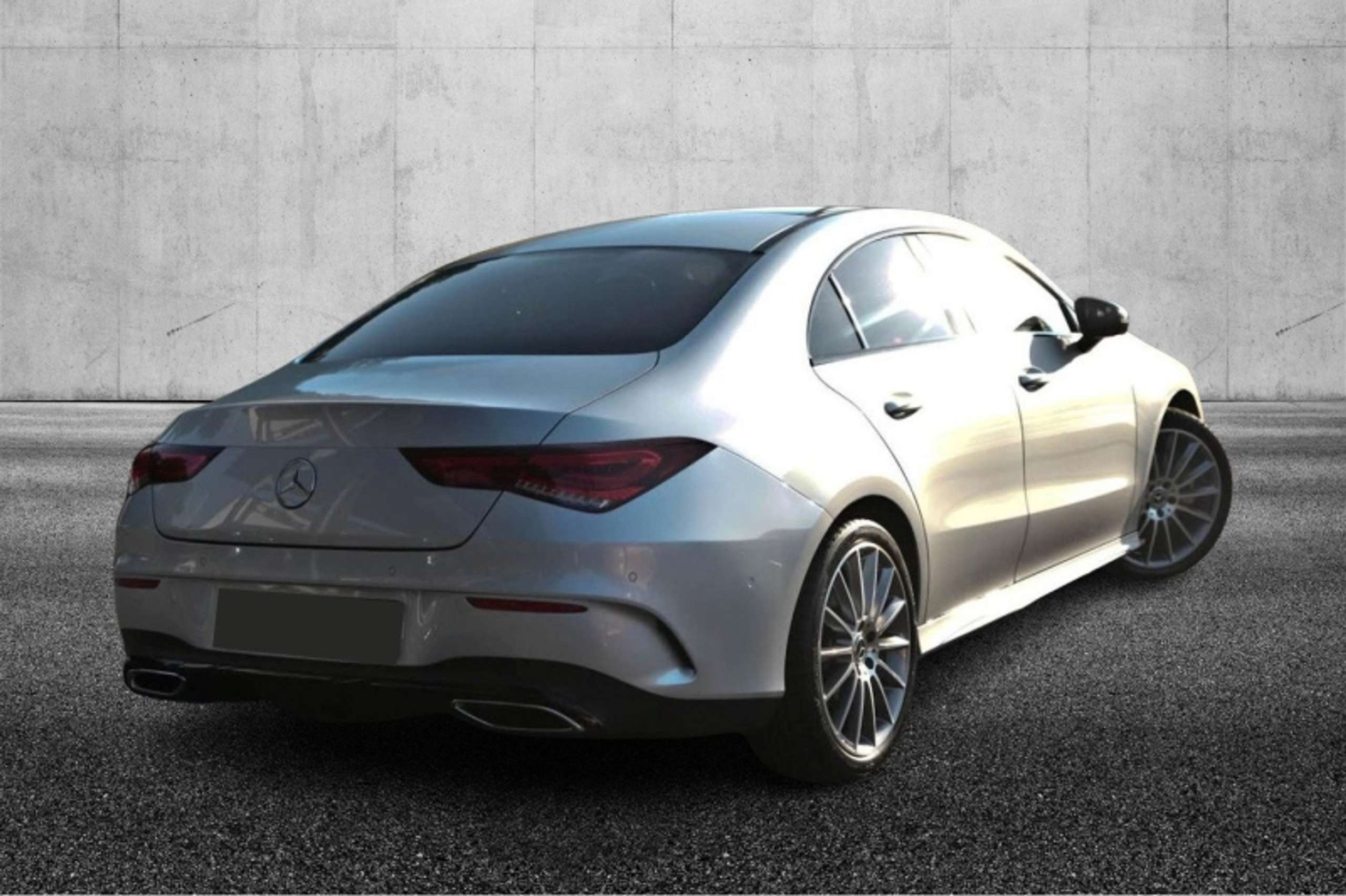 Mercedes-Benz - CLA 220