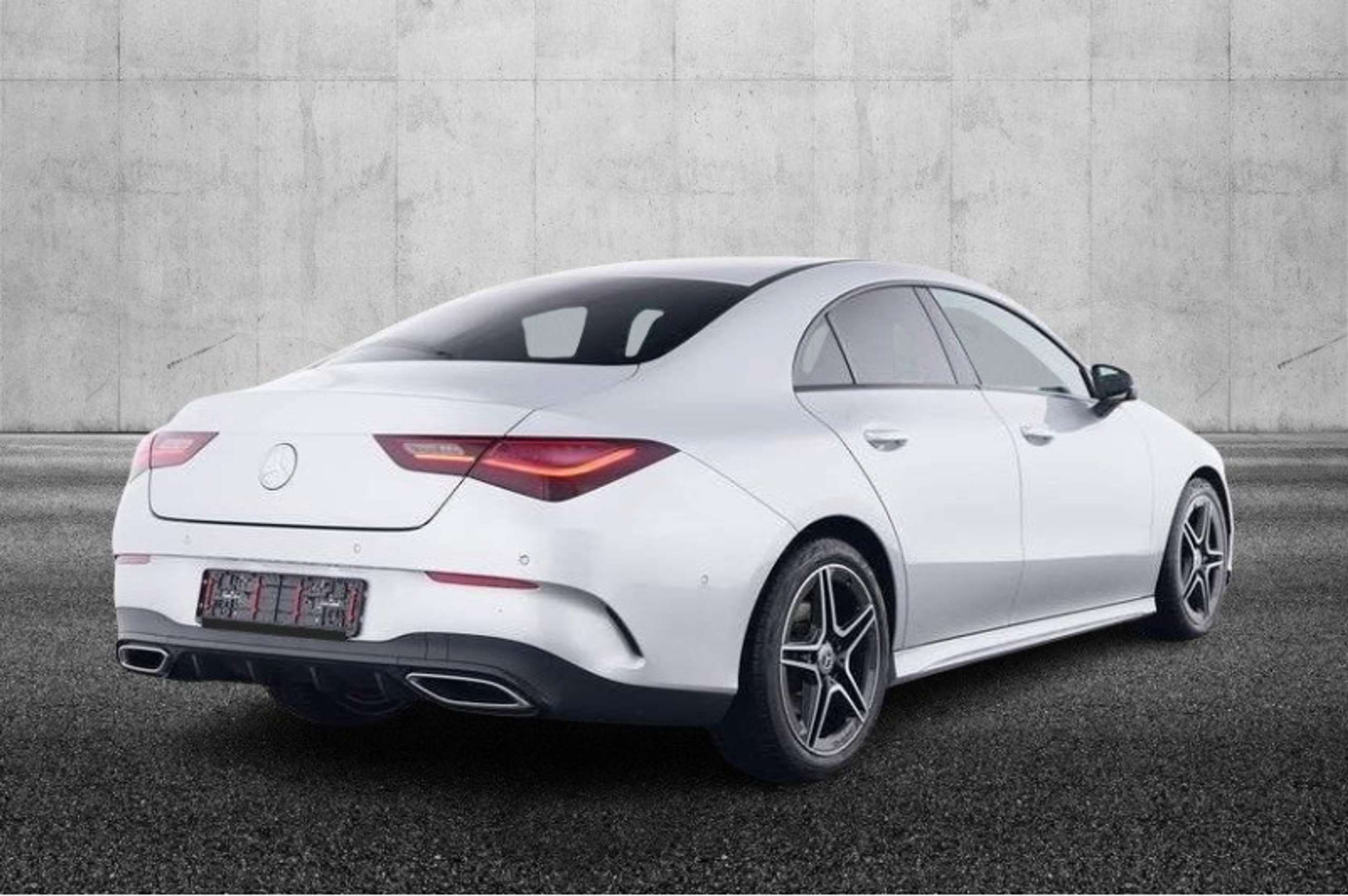 Mercedes-Benz - CLA 220