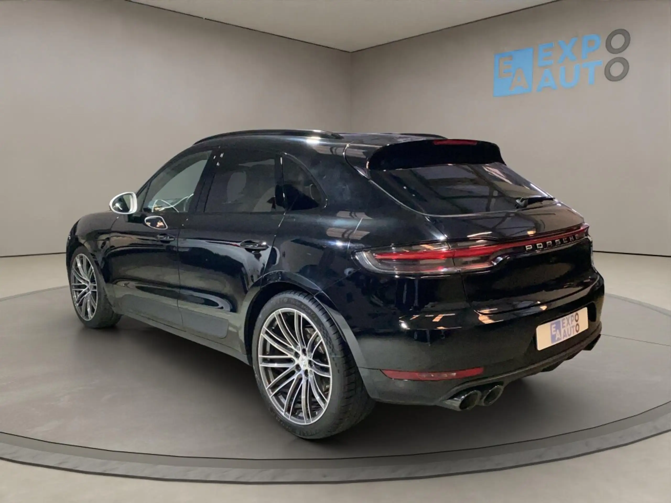 Porsche - Macan