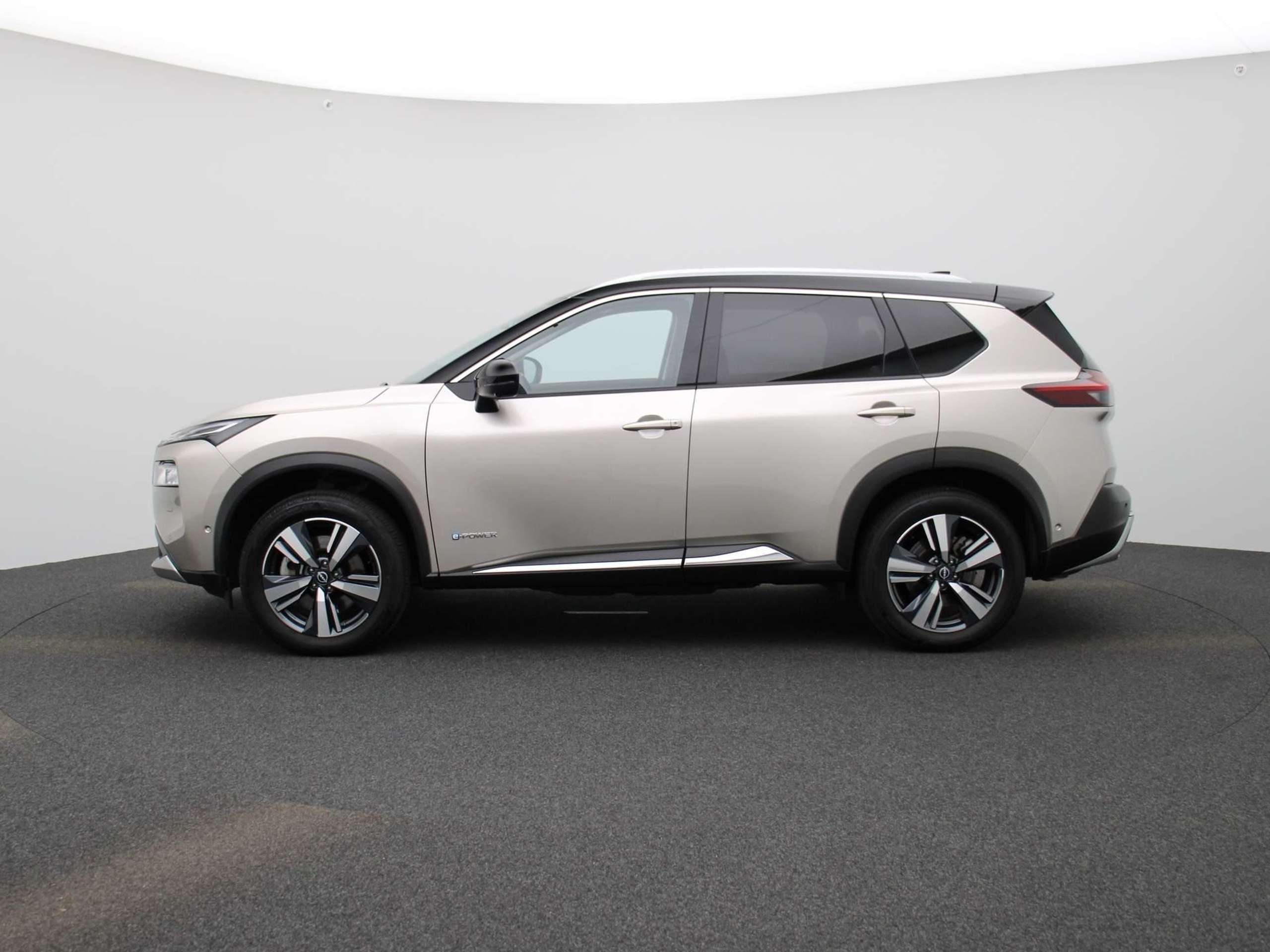 Nissan - X-Trail