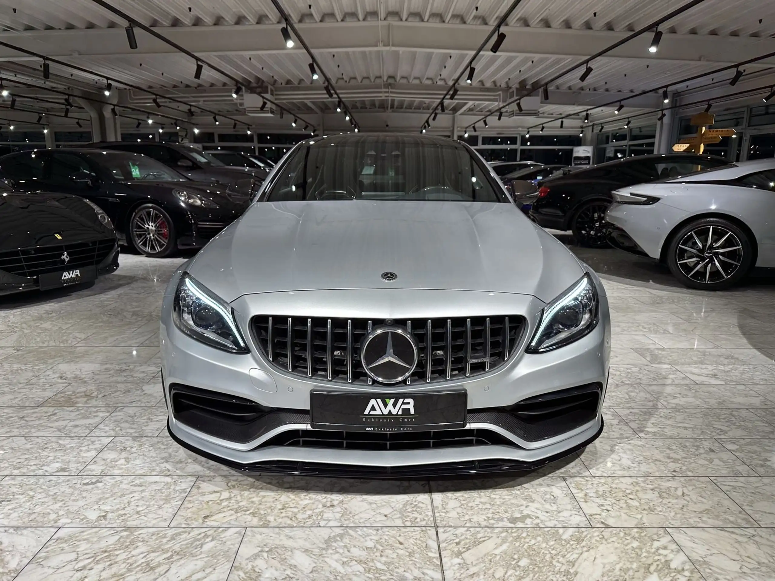 Mercedes-Benz - C 63 AMG