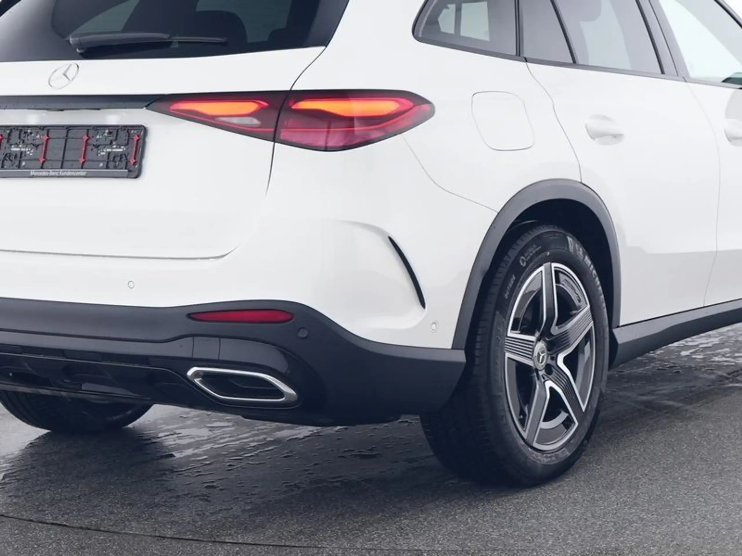 Mercedes-Benz - GLC 220