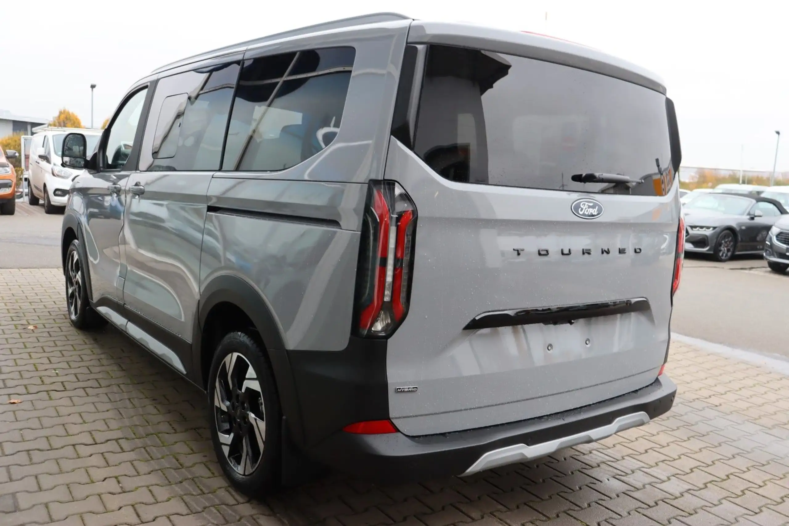 Ford - Tourneo Custom