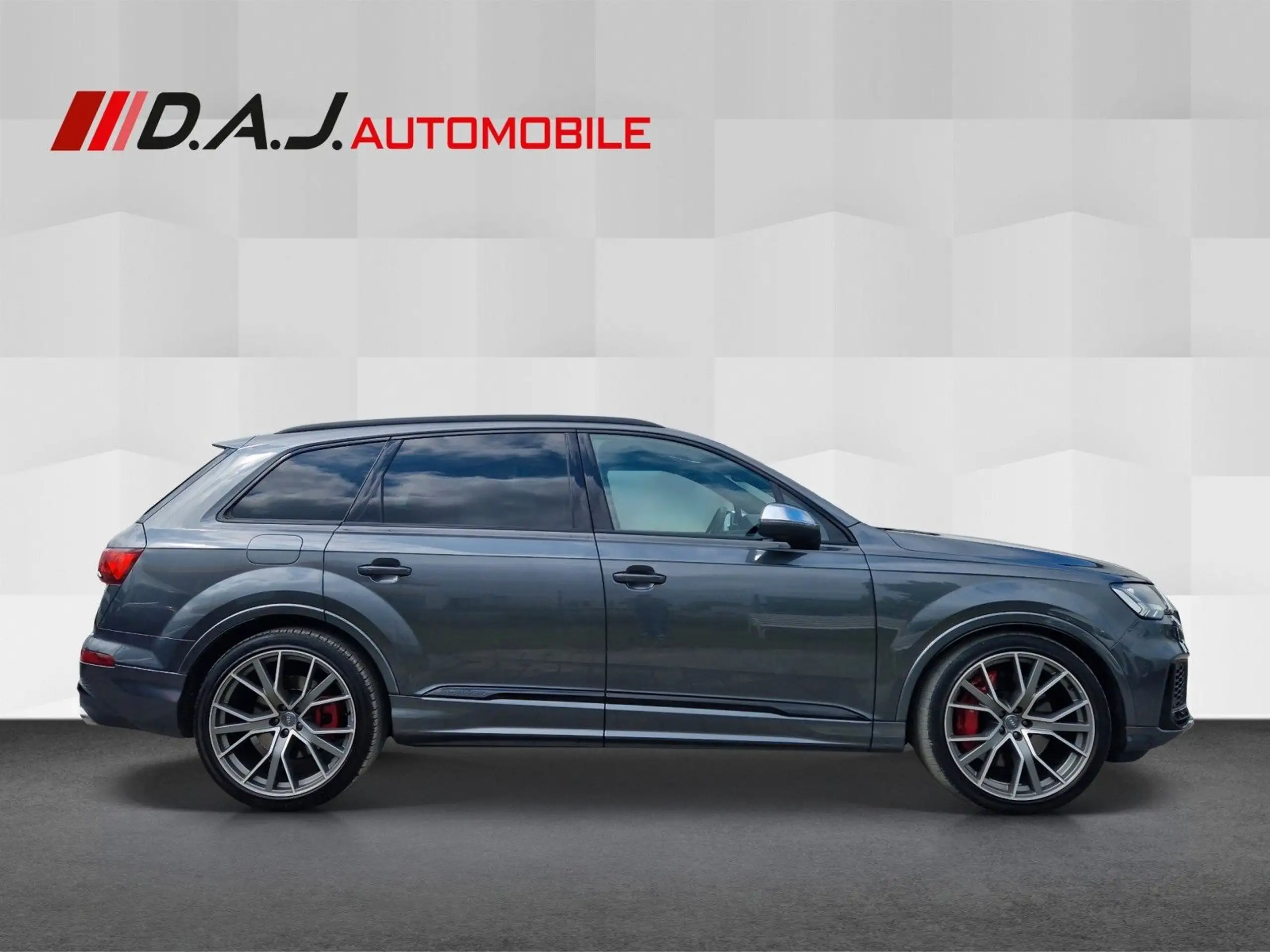 Audi - SQ7