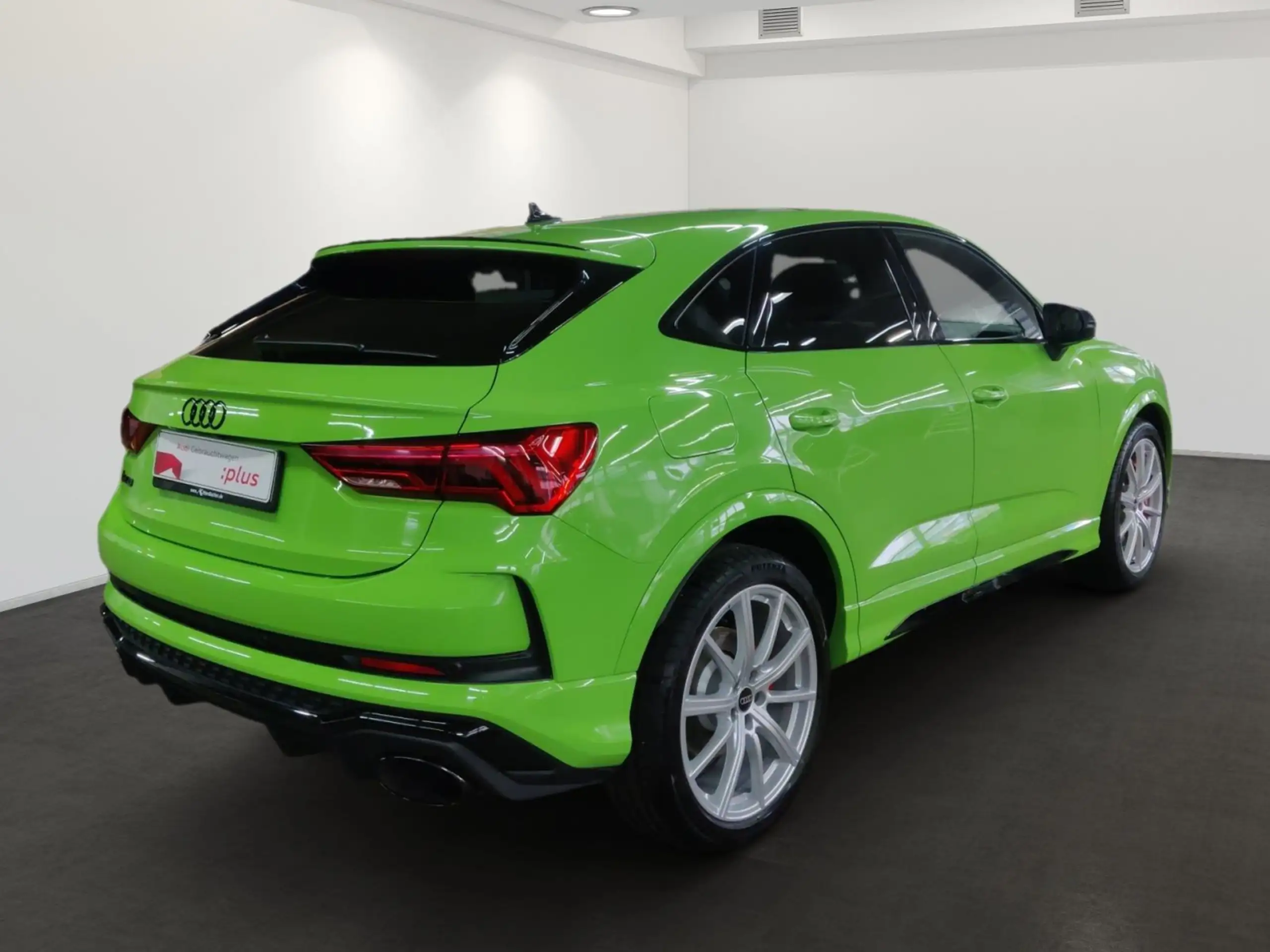 Audi - RS Q3