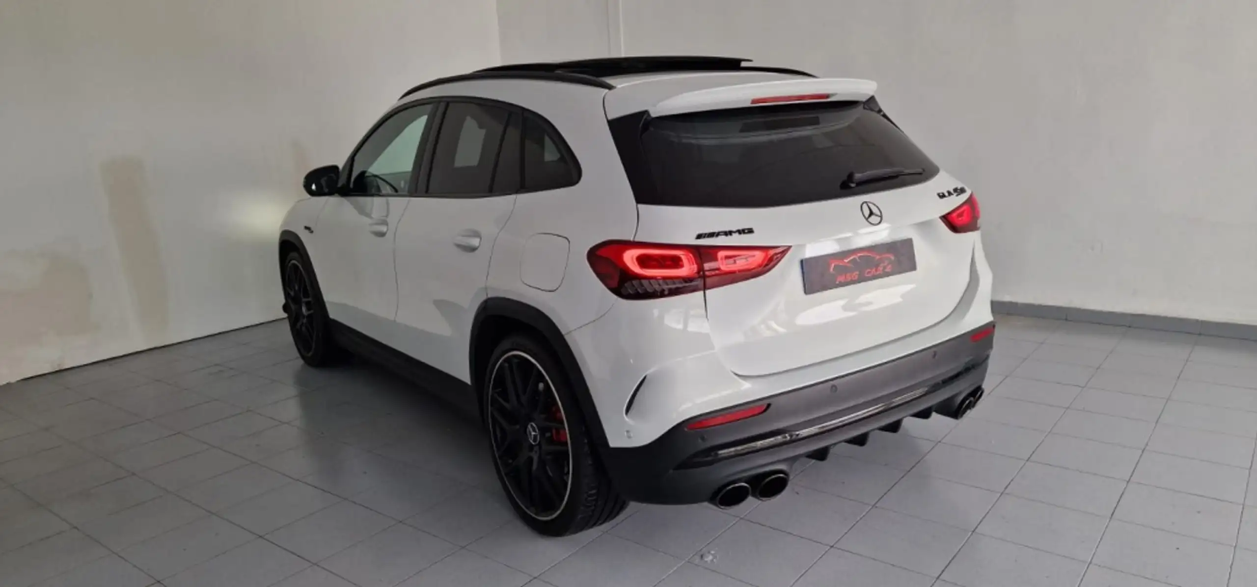 Mercedes-Benz - GLA 45 AMG